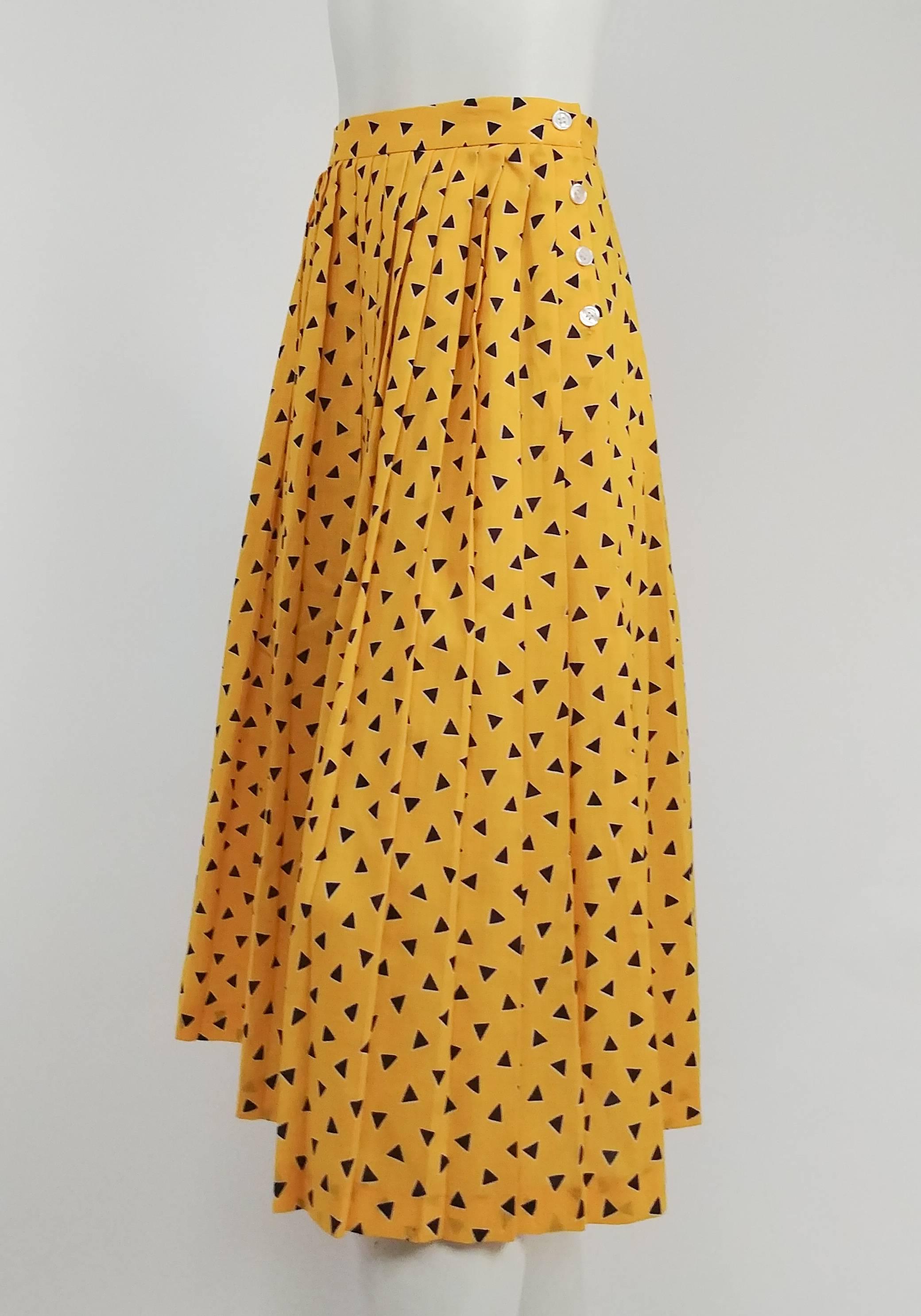 1980s Yellow Geometric Triangle Pleated Skirt. Buttons up side. 100% wool. 