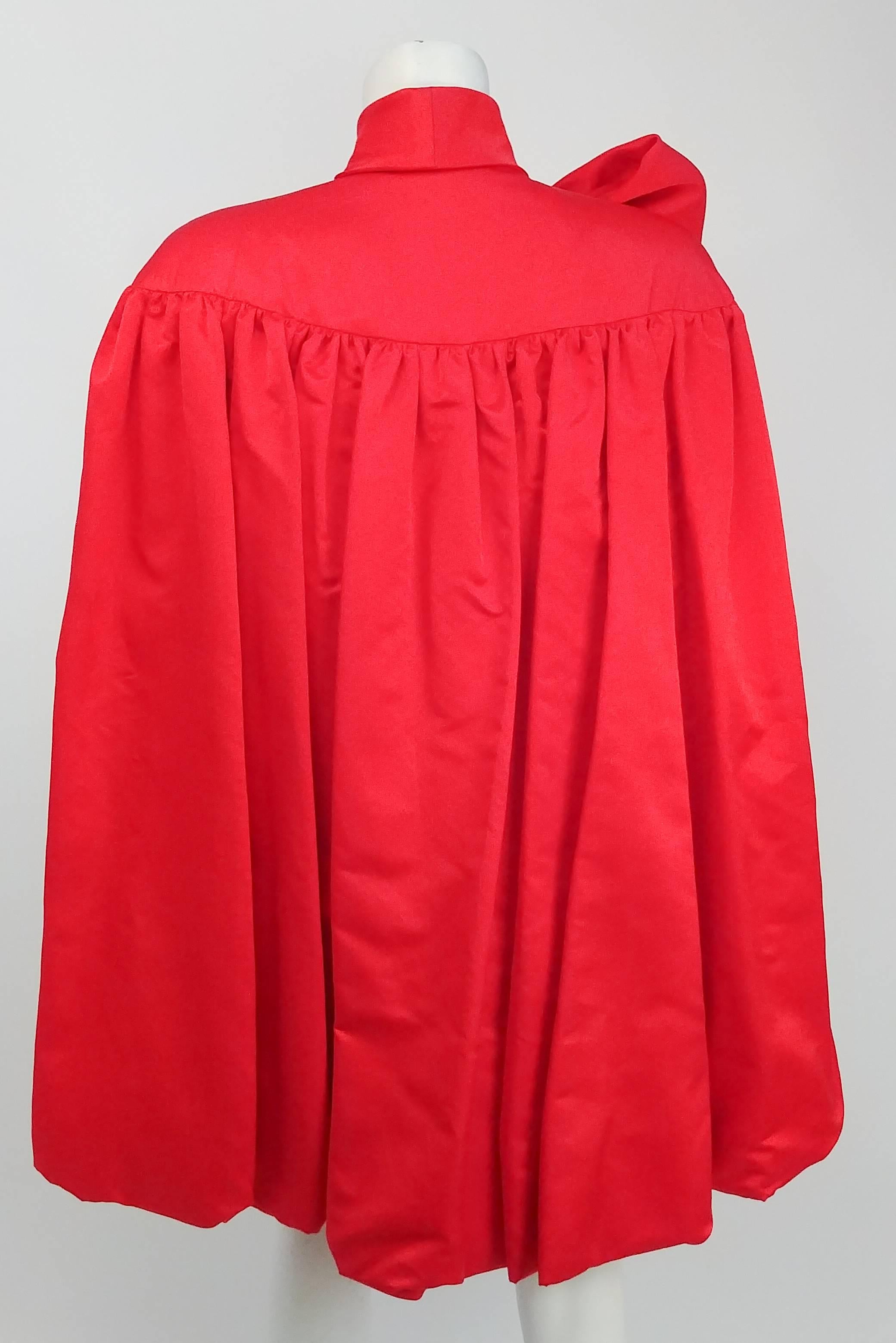 1980s Ann Lawrence Red Silk Satin Cape In Excellent Condition For Sale In San Francisco, CA