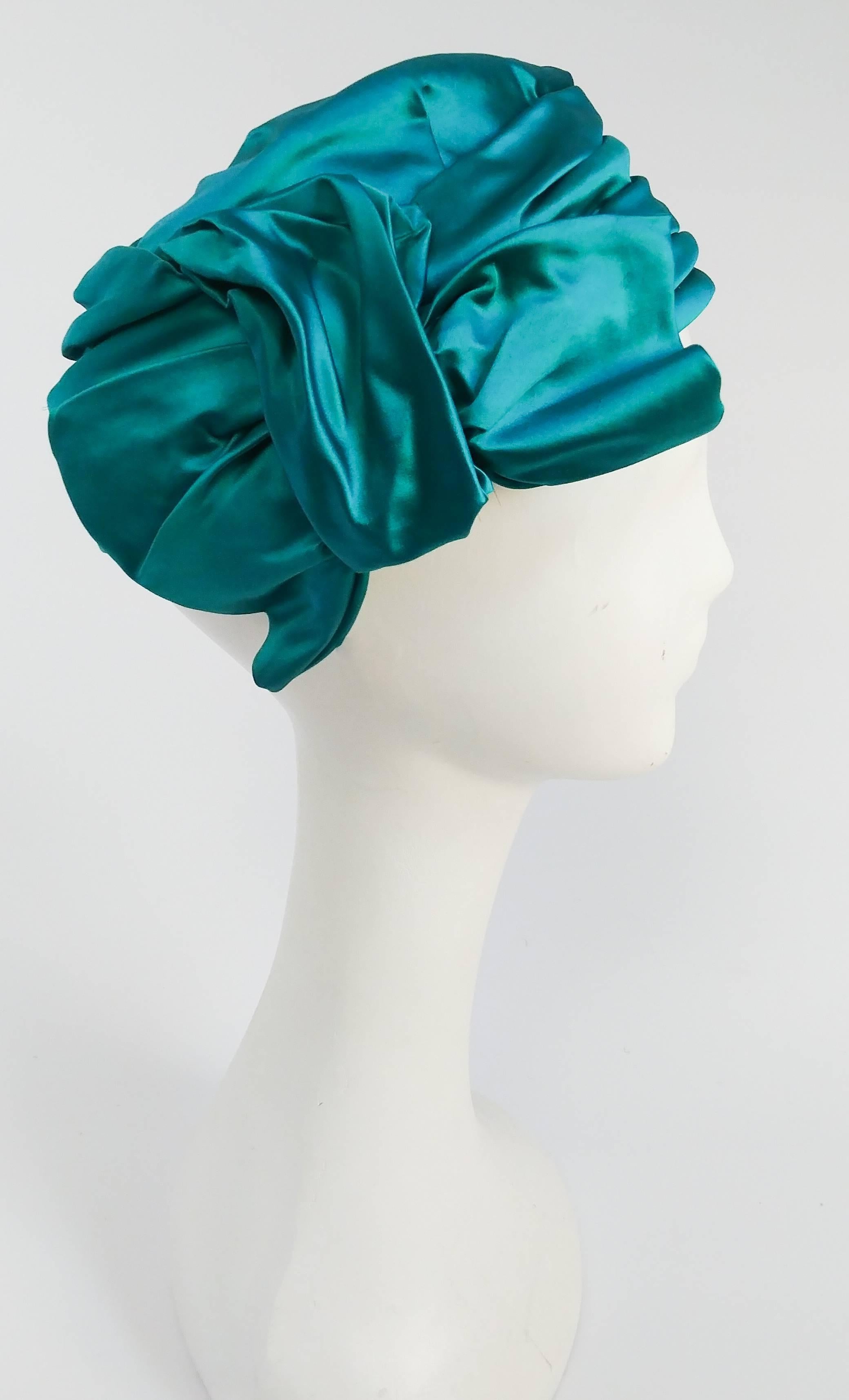 Gray 1960s Green Satin Turban Hat w/ Side Bow