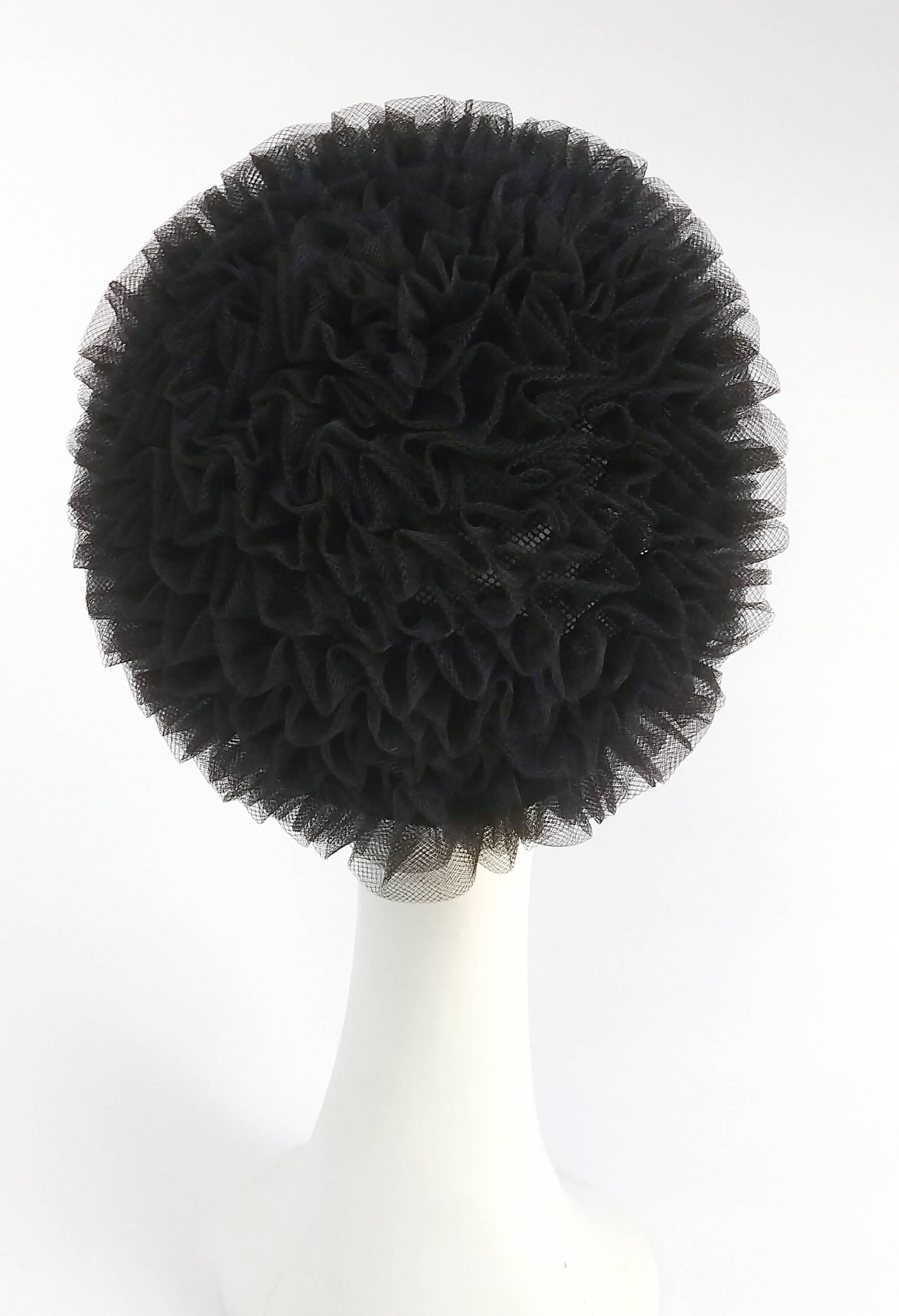 1960s Black Tulle Ruffled Hat w/ Velvet Front Bow In Excellent Condition For Sale In San Francisco, CA
