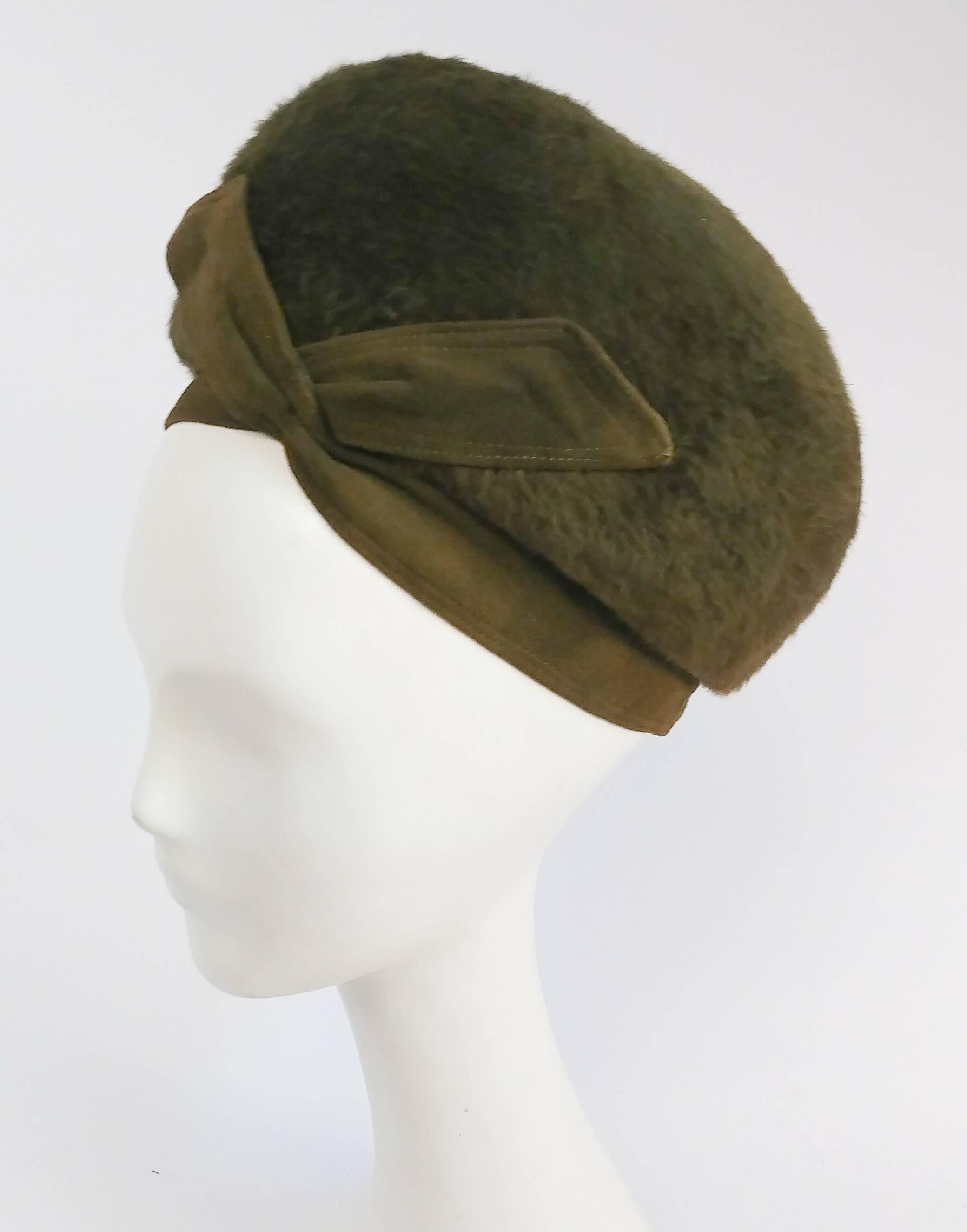 Women's 1960s Moss Green Felt Hat w/ Crossover Ribbon Detail