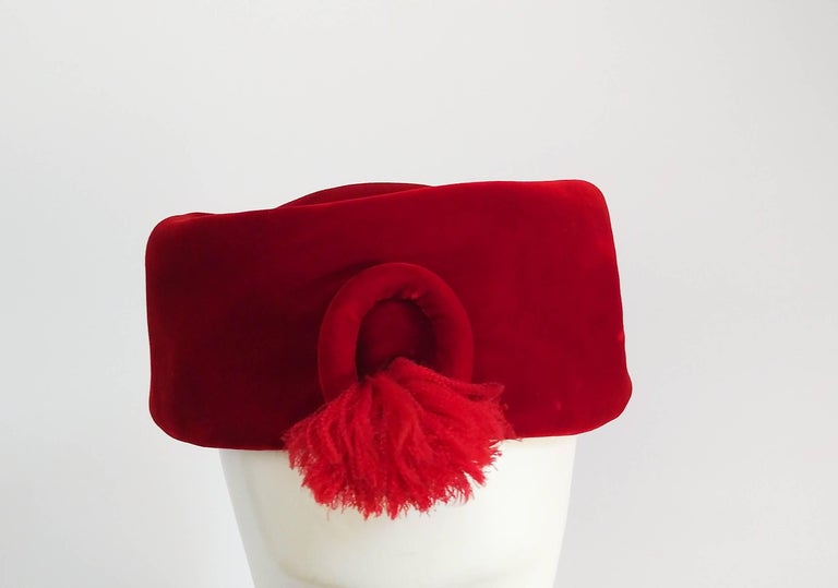 1960s Red Velvet Pillbox Hat w/ Tassel at 1stDibs | pillbox  display picture 2