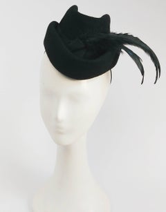 1940s Feminine Fedora w/ Feathers