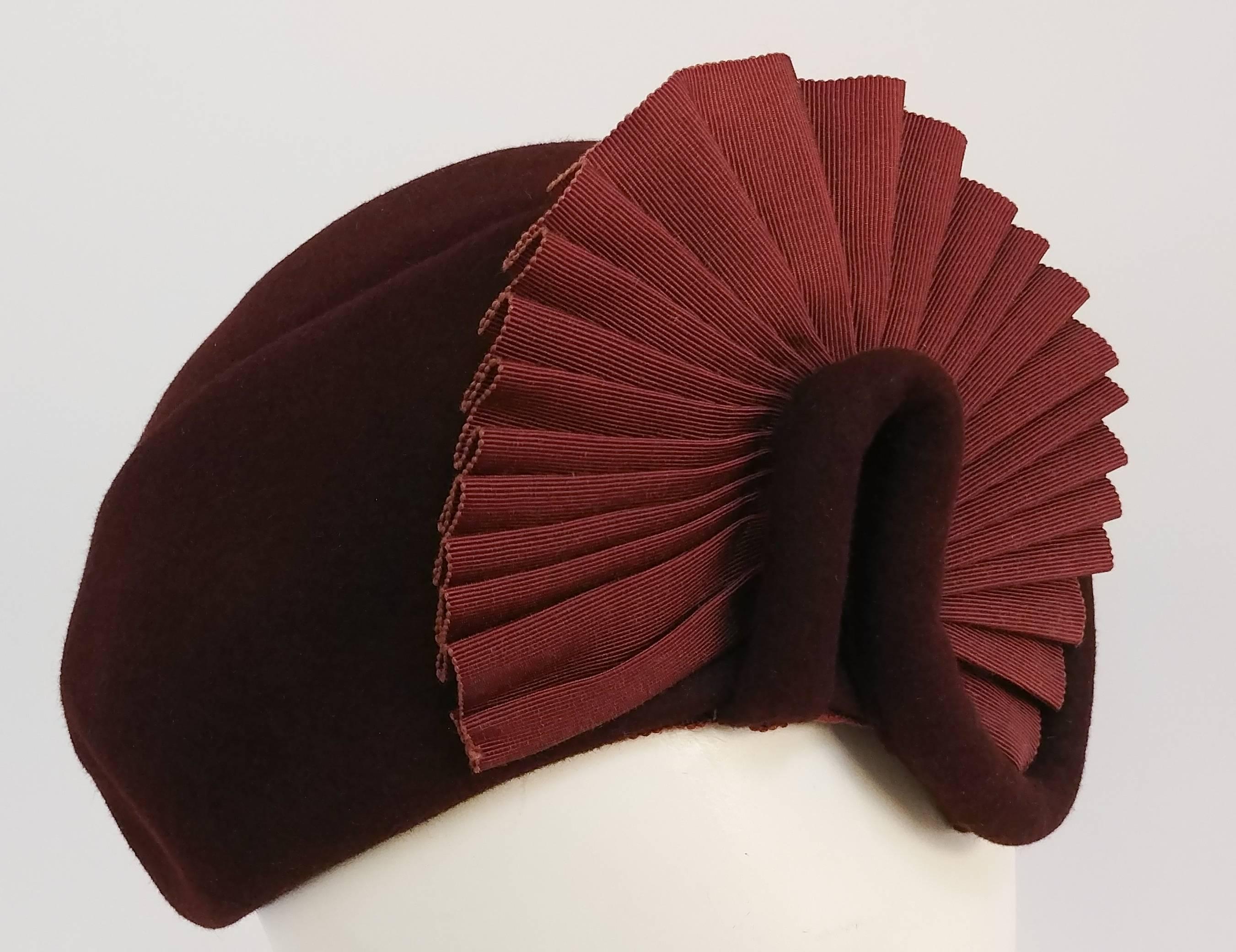1930s Brown Felt Hat w/ Ruffled Fan 3
