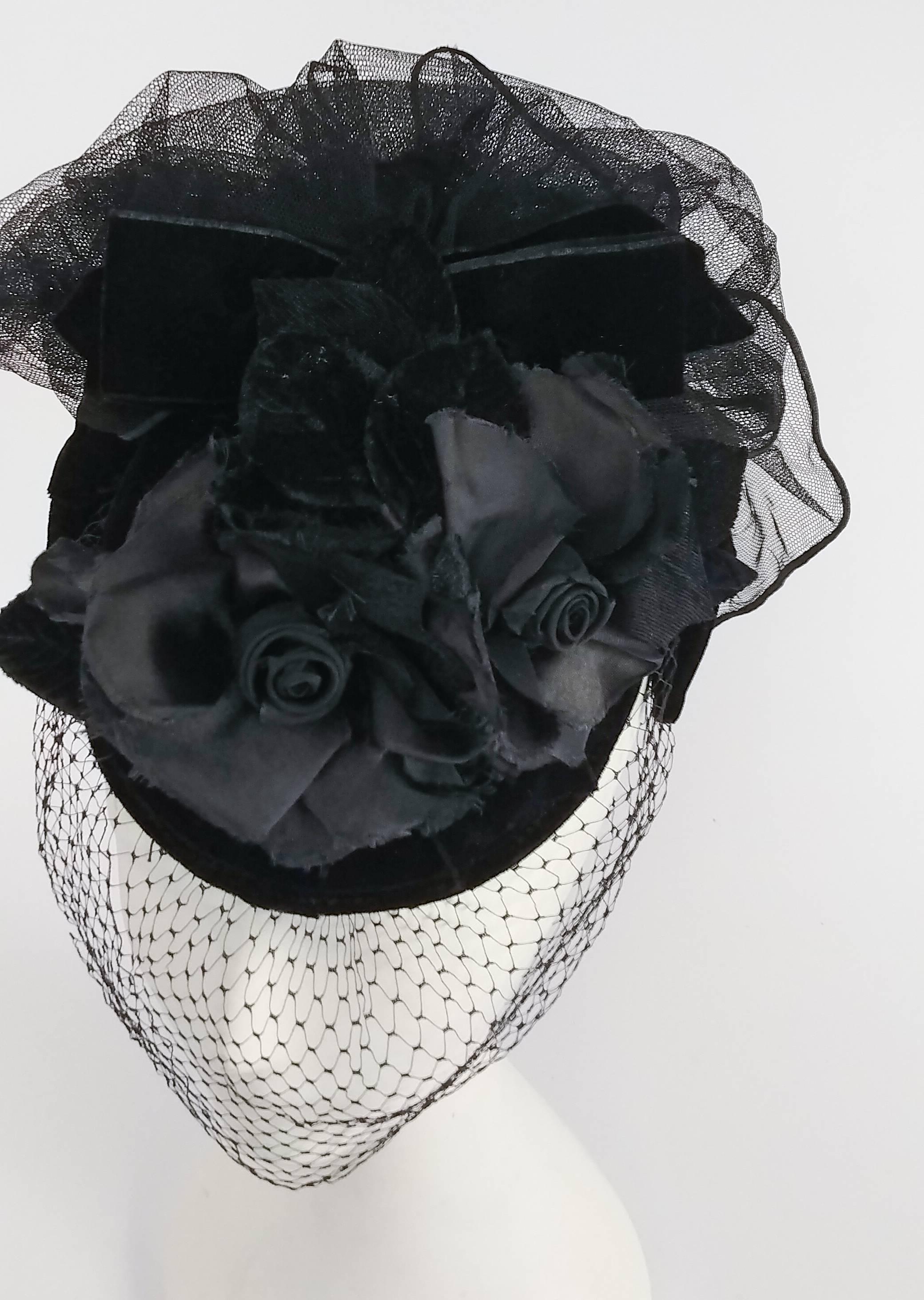 1940s Black Veiled Edwardian Style Velvet Cocktail Hat 2