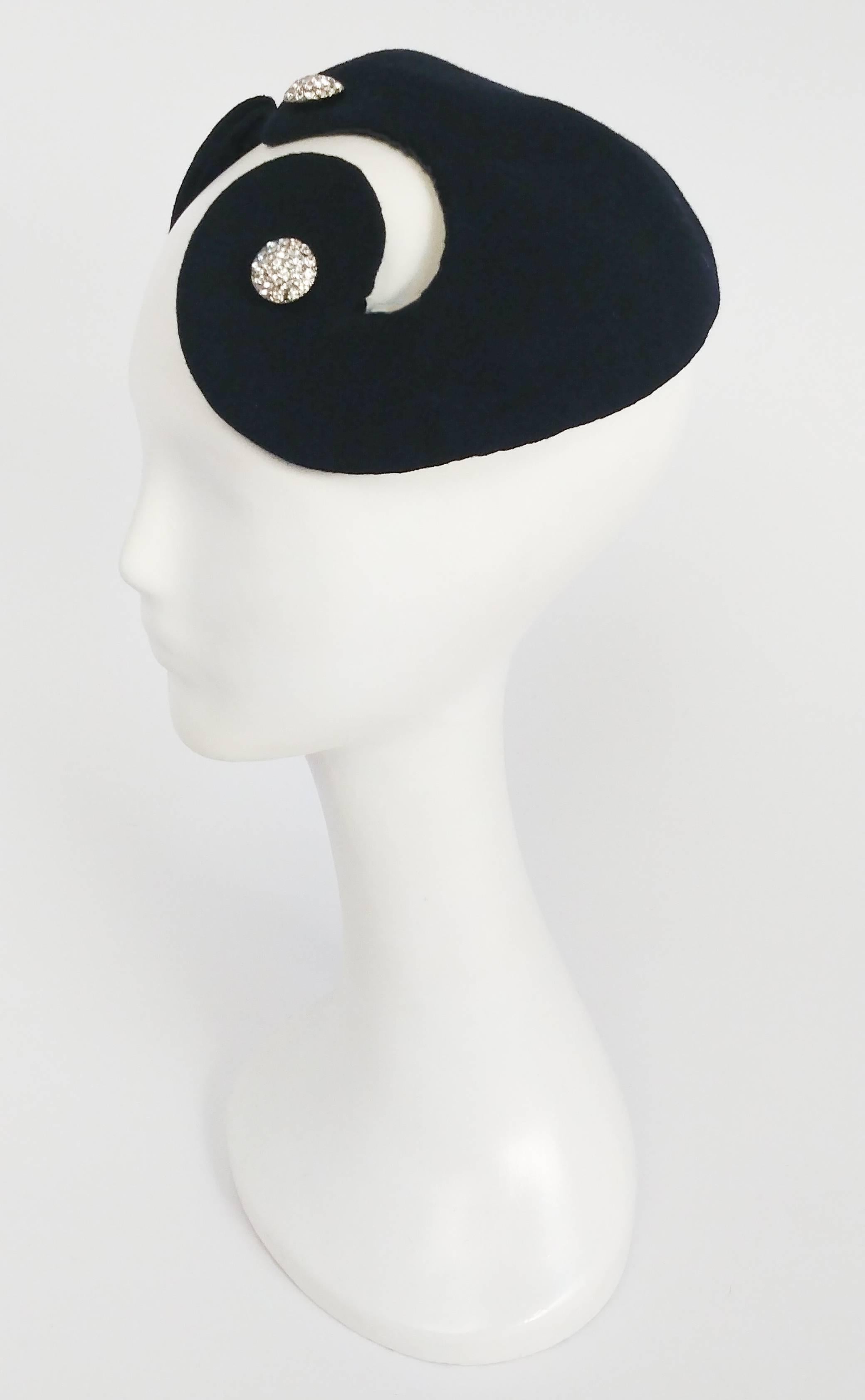 1950s Navy Hat with Cutouts and Rhinestone Buttons In Excellent Condition In San Francisco, CA