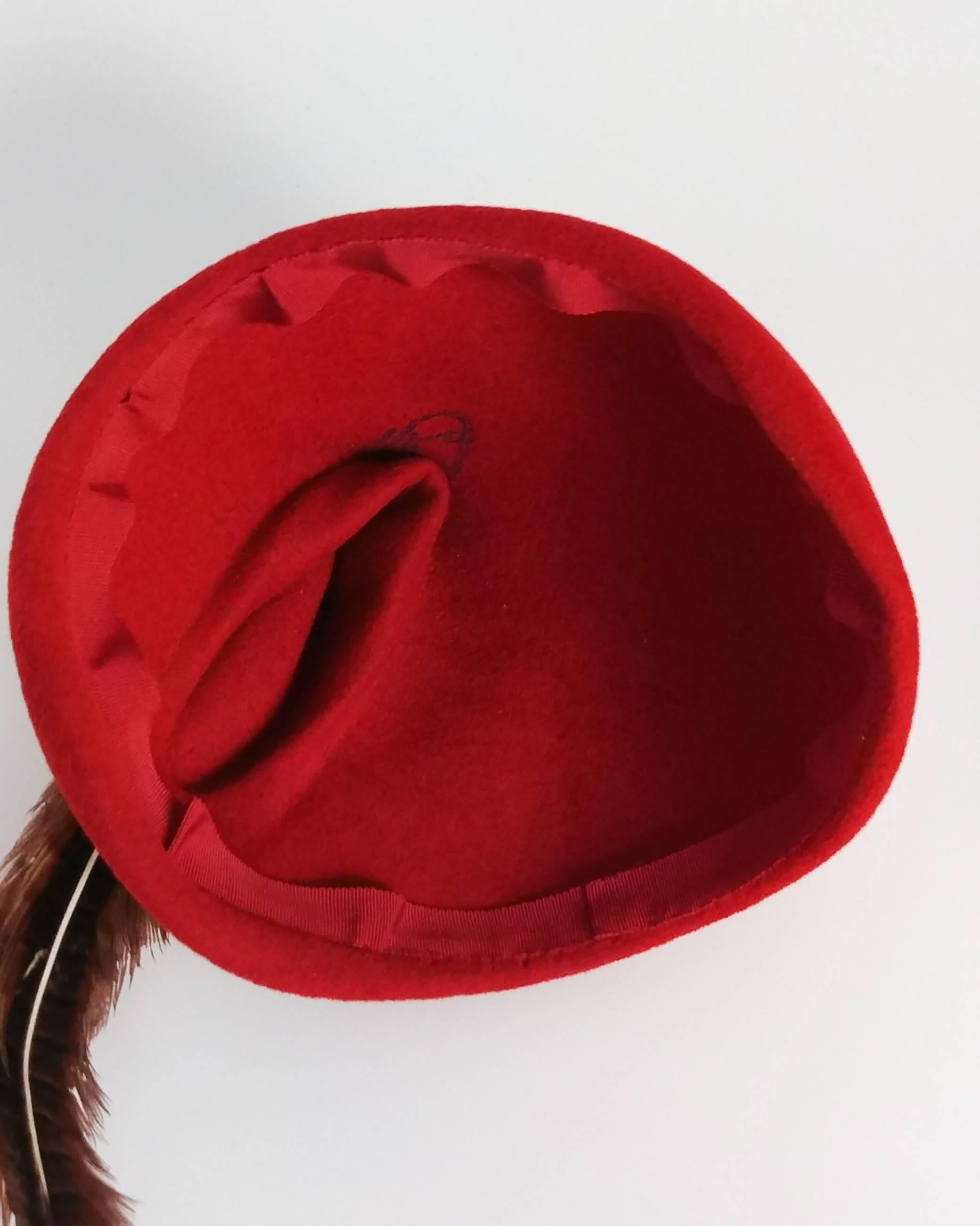 1940s Red Felt Surrealist Hat with Pheasant Feather In Excellent Condition In San Francisco, CA