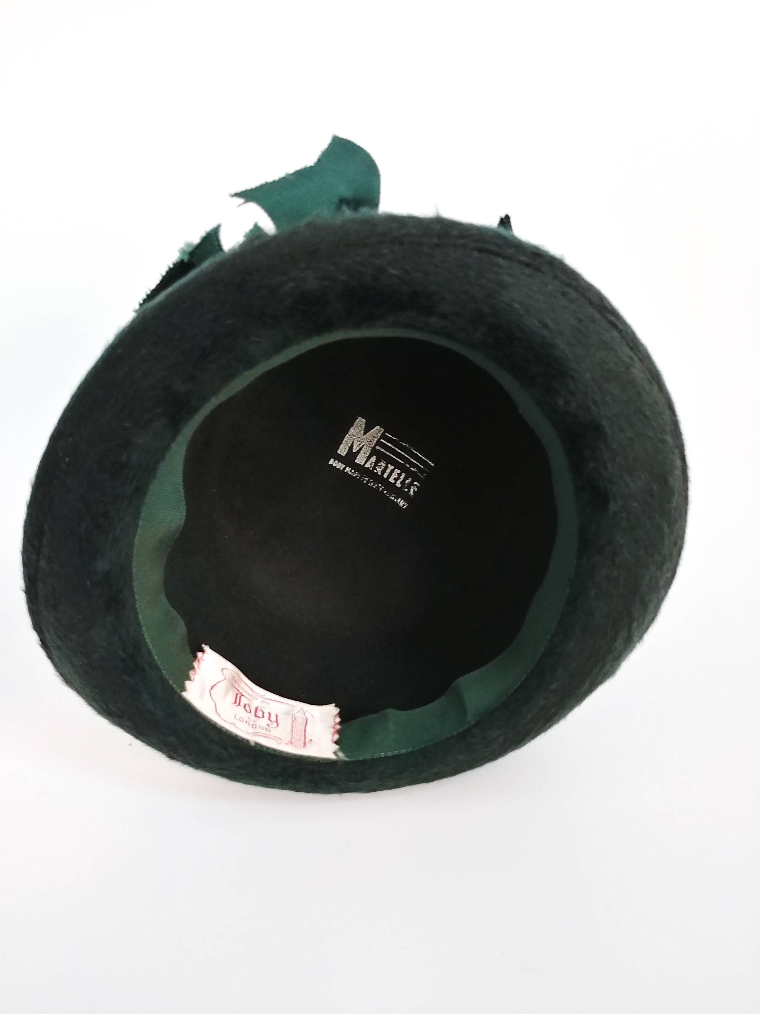 Women's 1940s Emerald Green Felt Hat with Decorative Bow