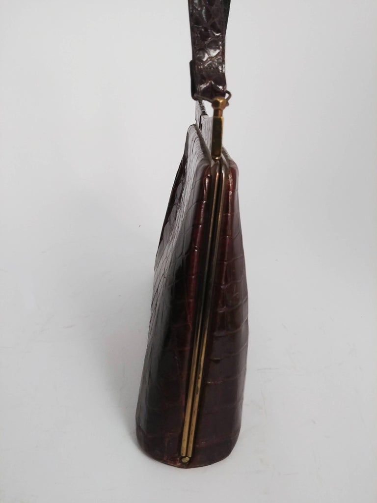 Black 1950s Brown Alligator Handbag For Sale