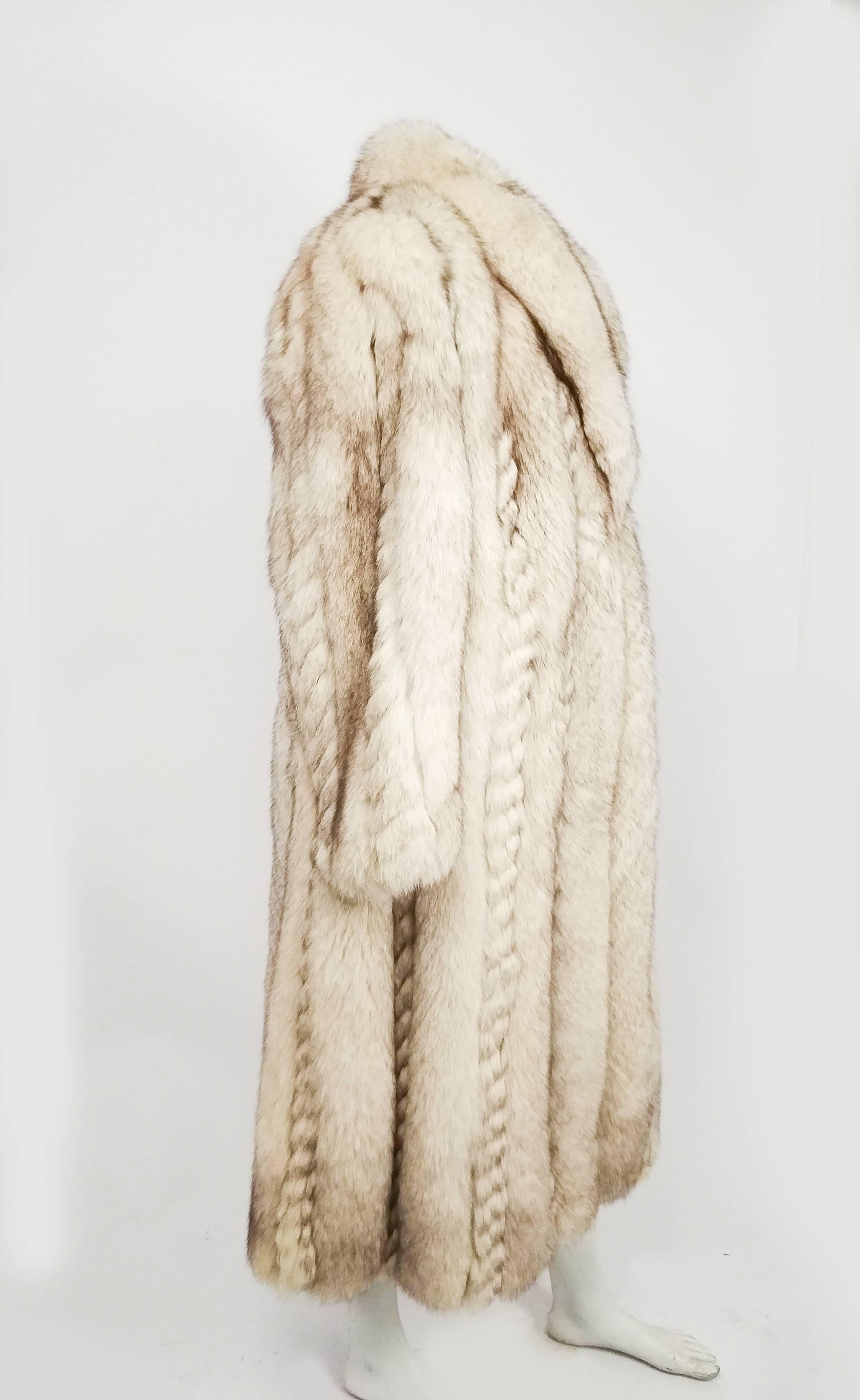 1980s Silver Fox Fur Coat. Metal fur hooks. Braided pattern in fur. 