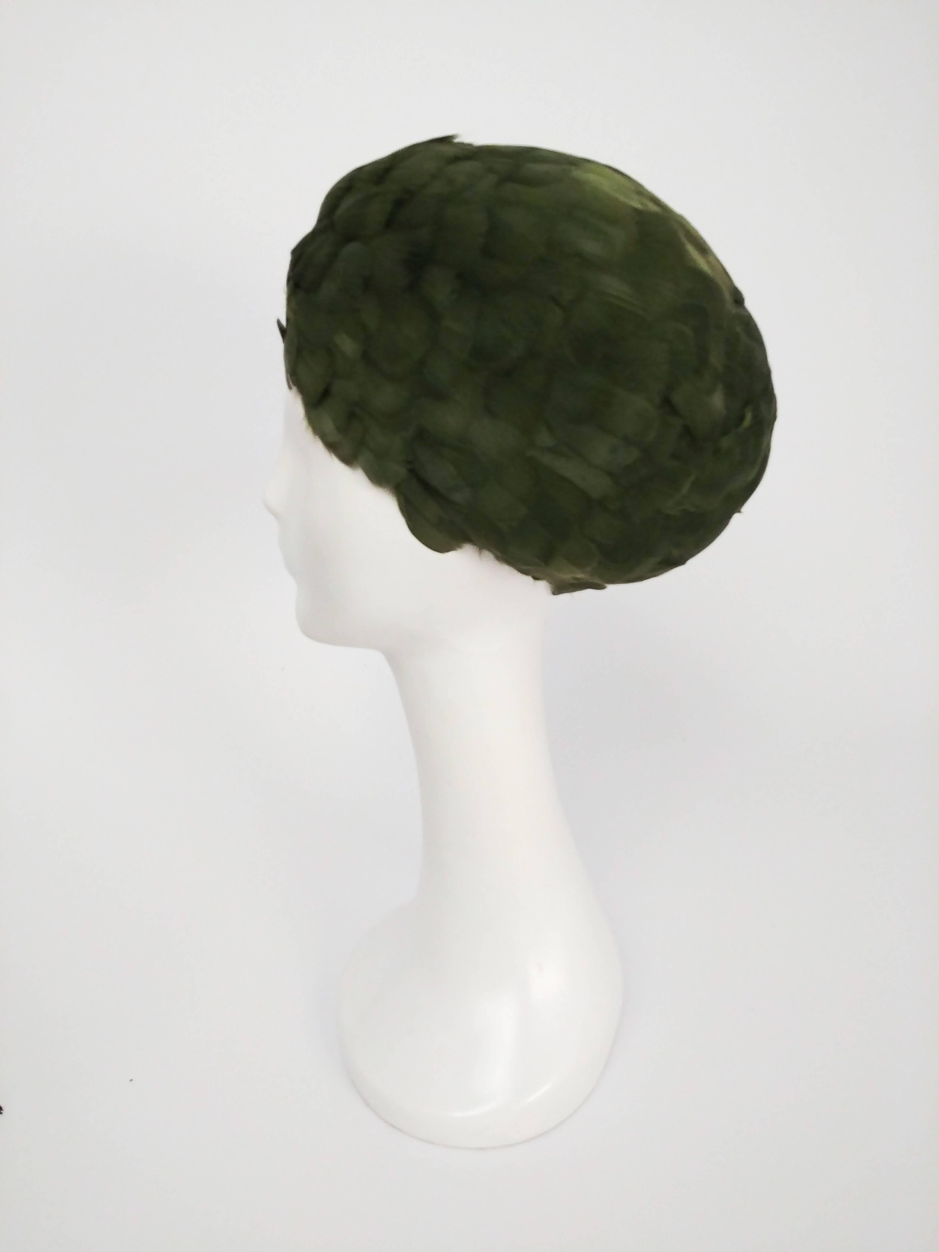 Black 1960s Olive Green Feather Beret