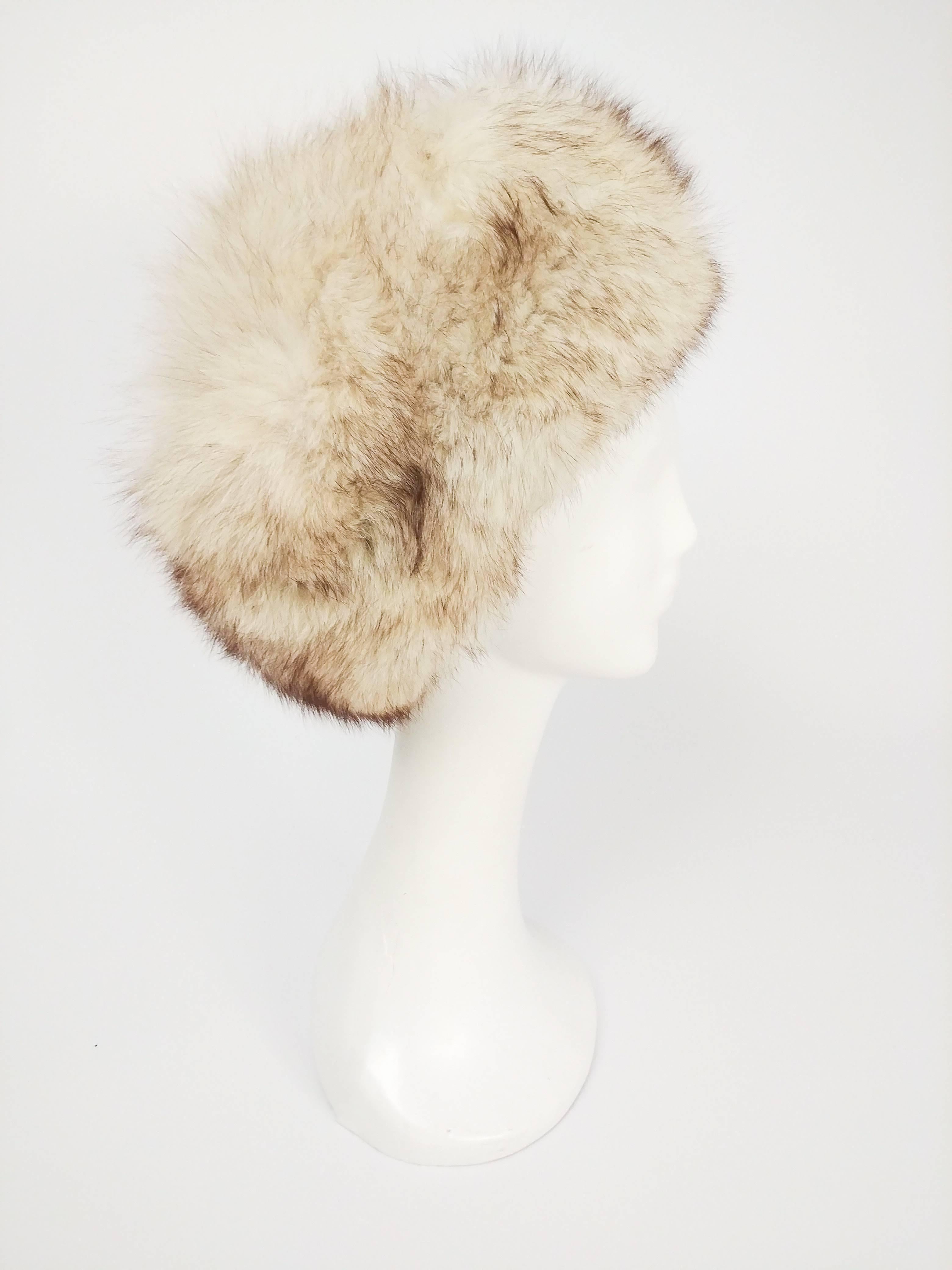 1960s Cream Fox Fur Hat In Excellent Condition In San Francisco, CA
