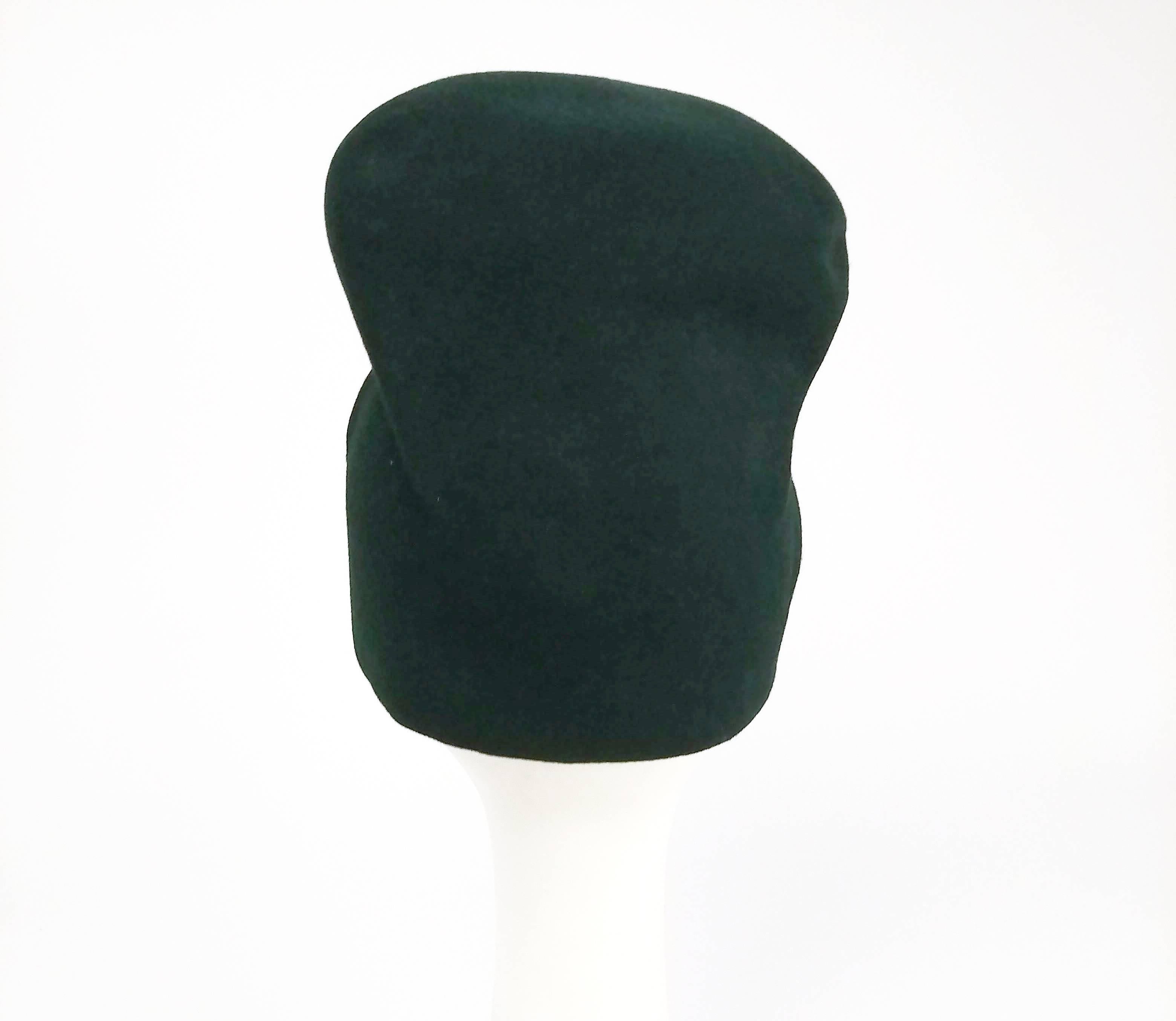 1940s Emerald Green Structured Turban  In Excellent Condition In San Francisco, CA