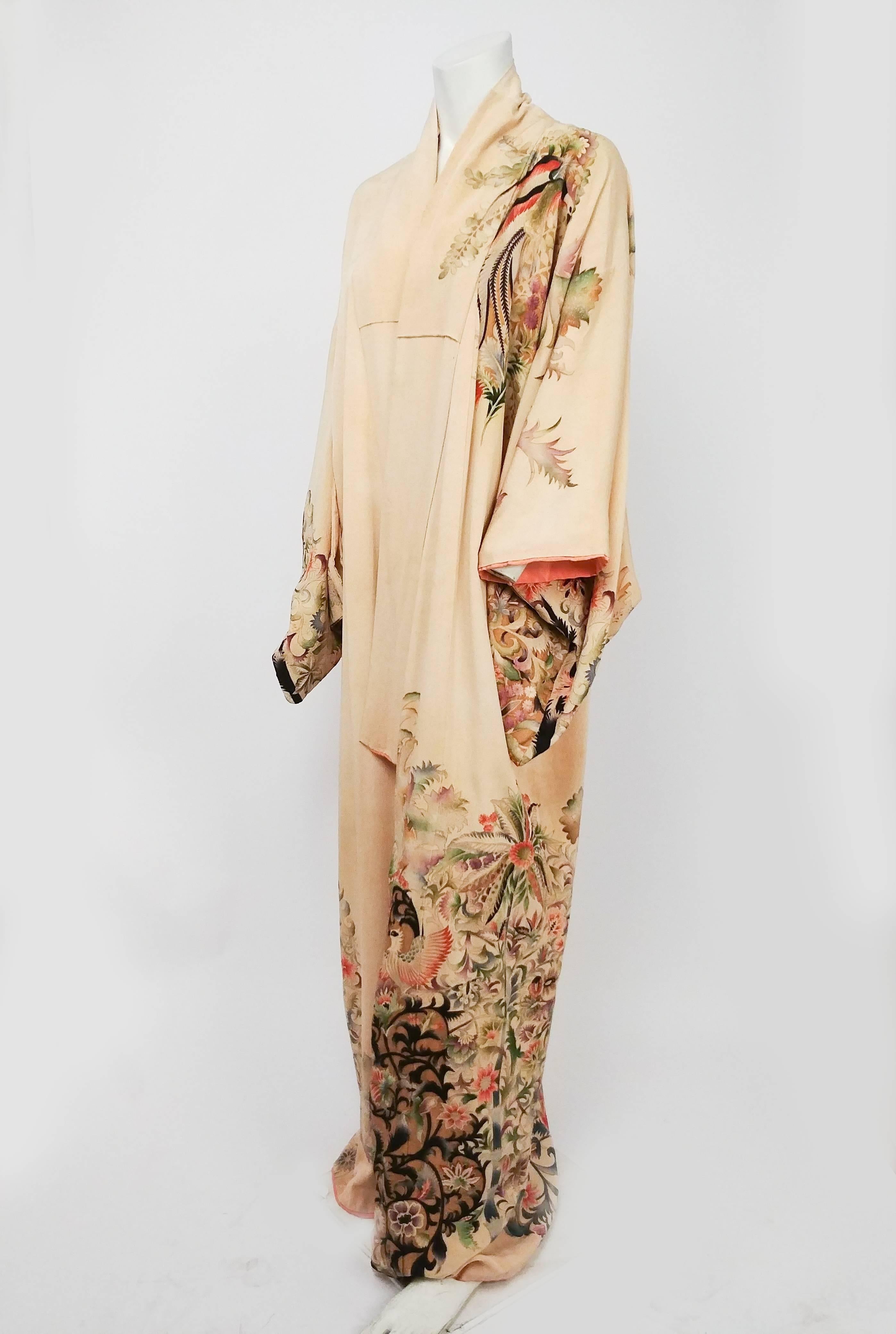 Beige 1940s Hand Painted Silk Kimono For Sale