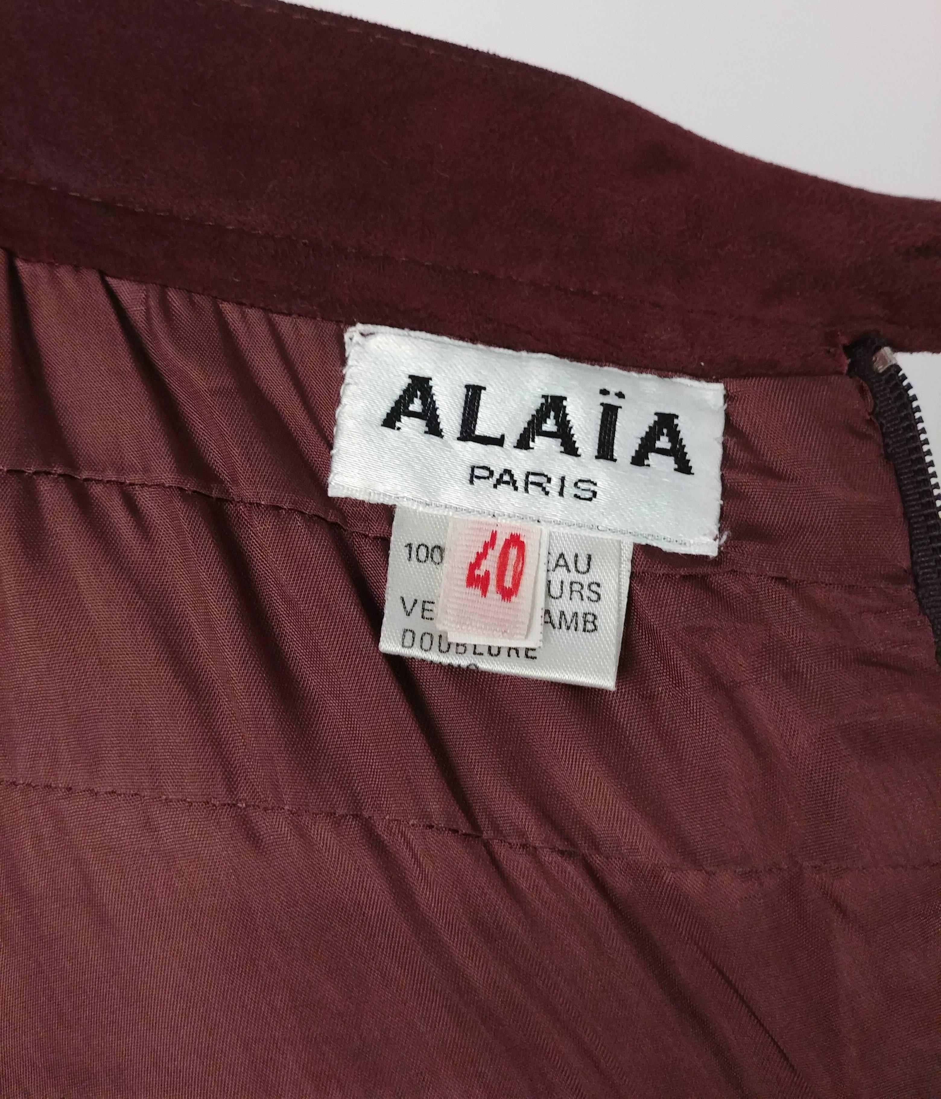 Women's 1990s Alaia Brown Vegan Suede Back Pleat Skirt For Sale