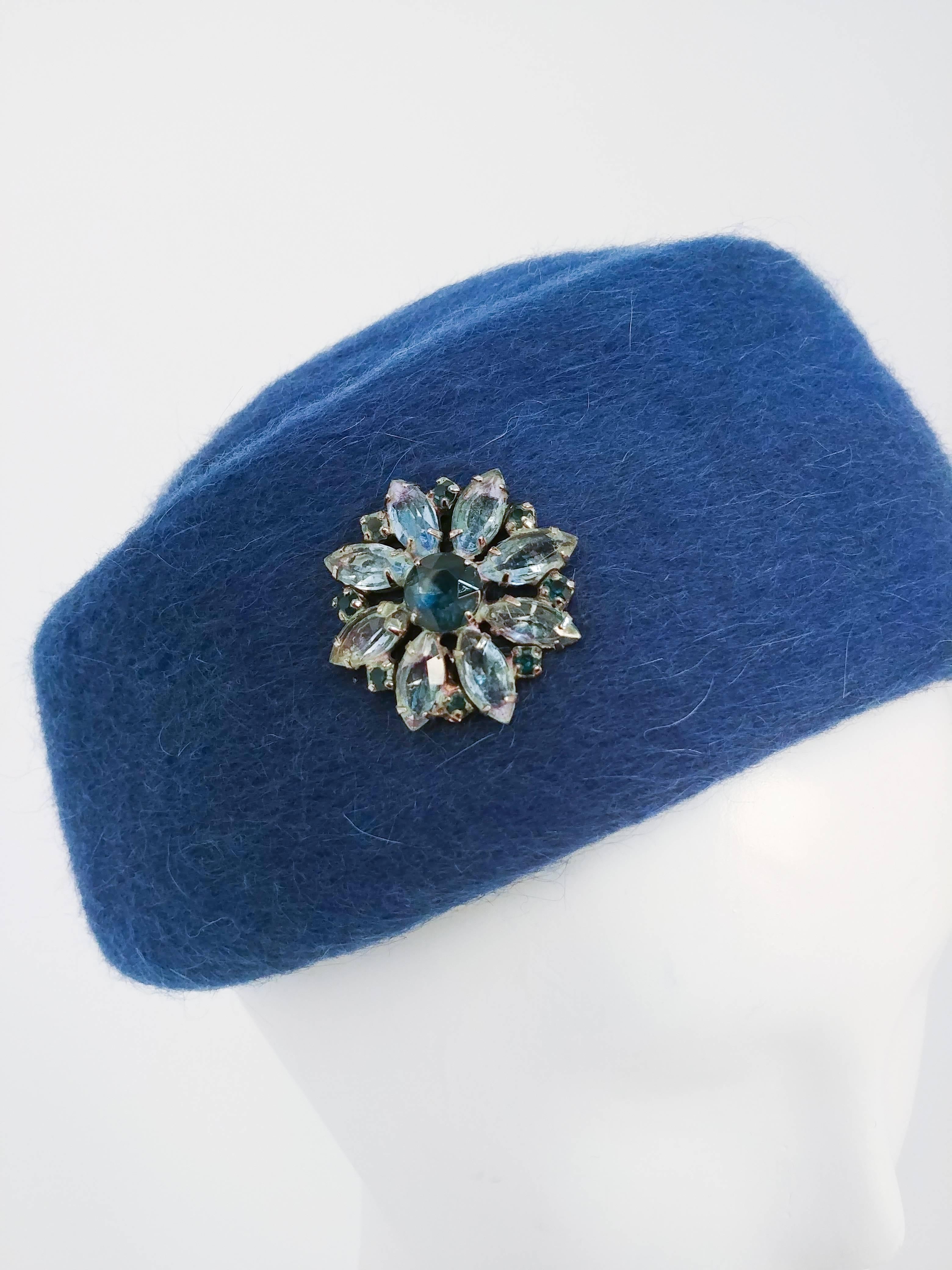 Women's 1960s Blue Wool Pillbox Hat w/ Brooch
