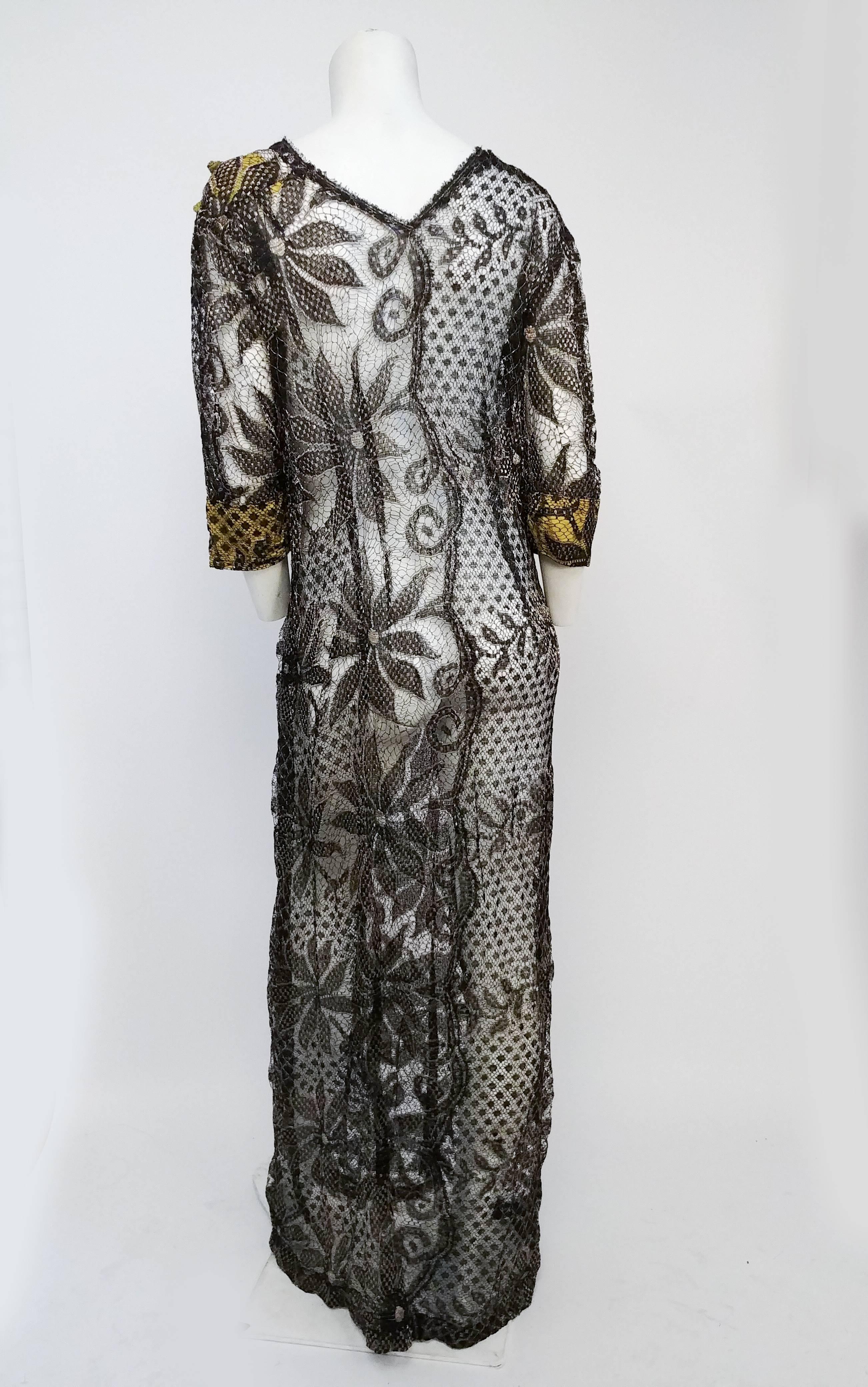 Silver Assuit Lace Gown, 1930s  In Good Condition For Sale In San Francisco, CA
