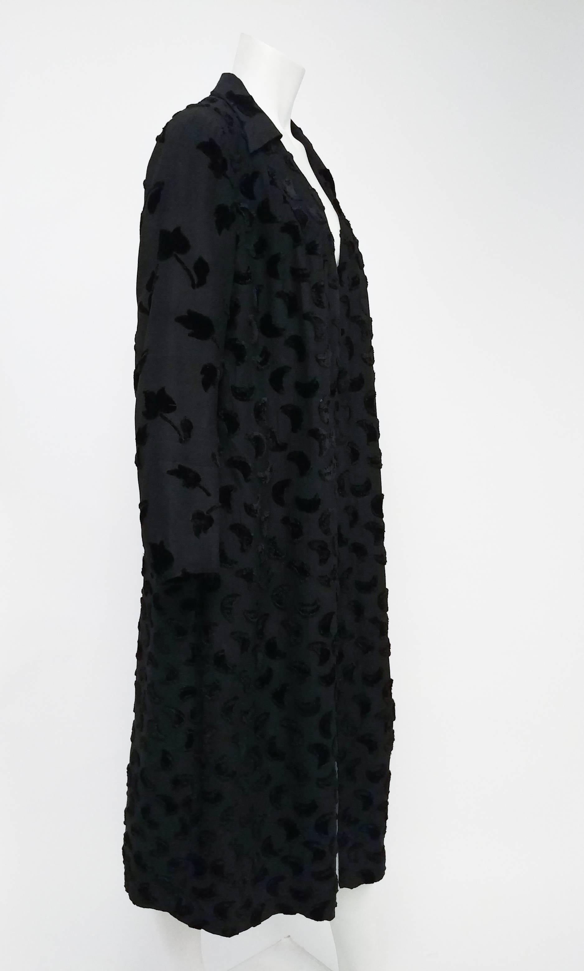 Women's 1920s Black Silk Coat with Flocked Velvet 
