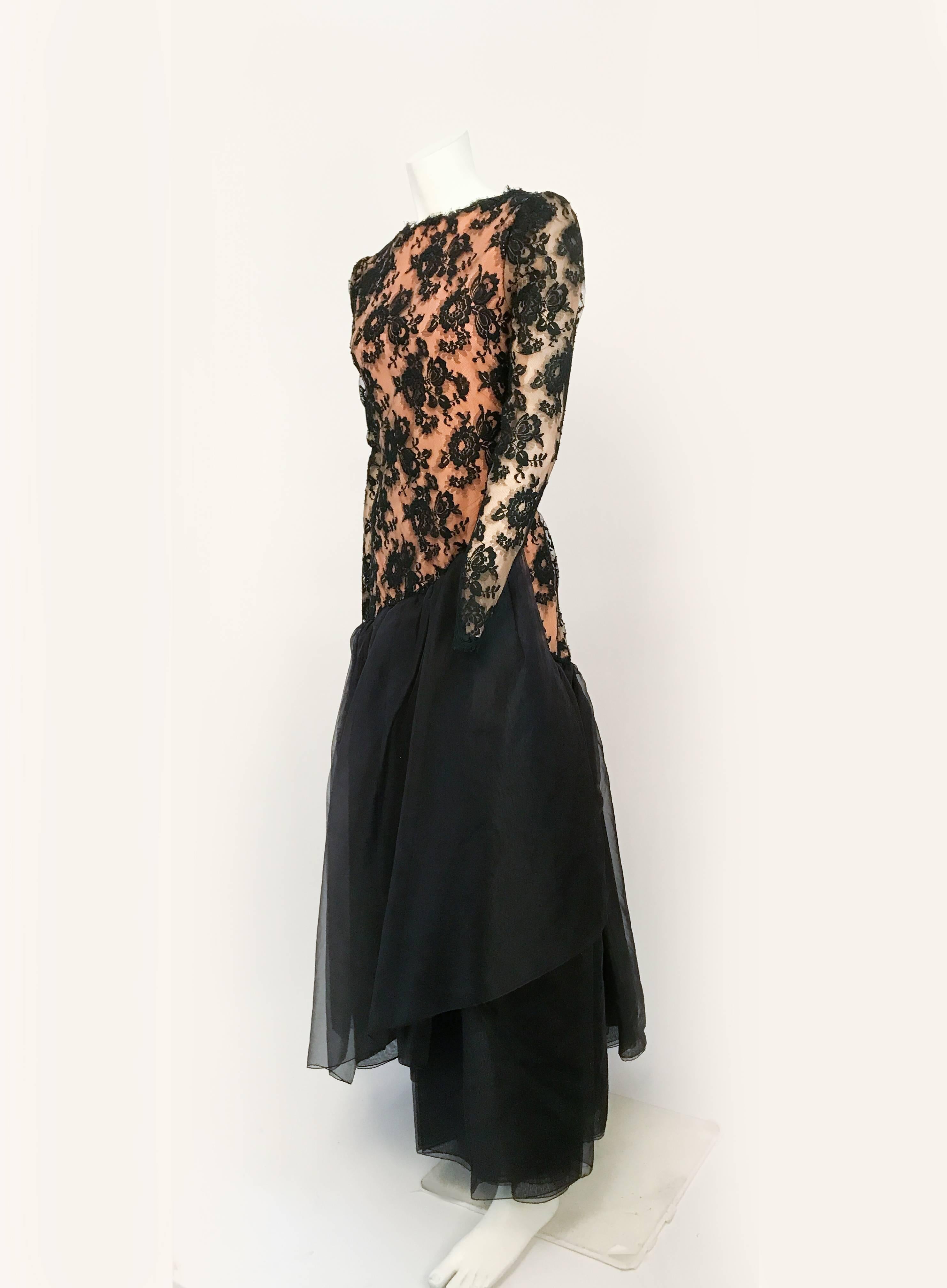 Women's 1980s Travilla Black Floral Lace Dress