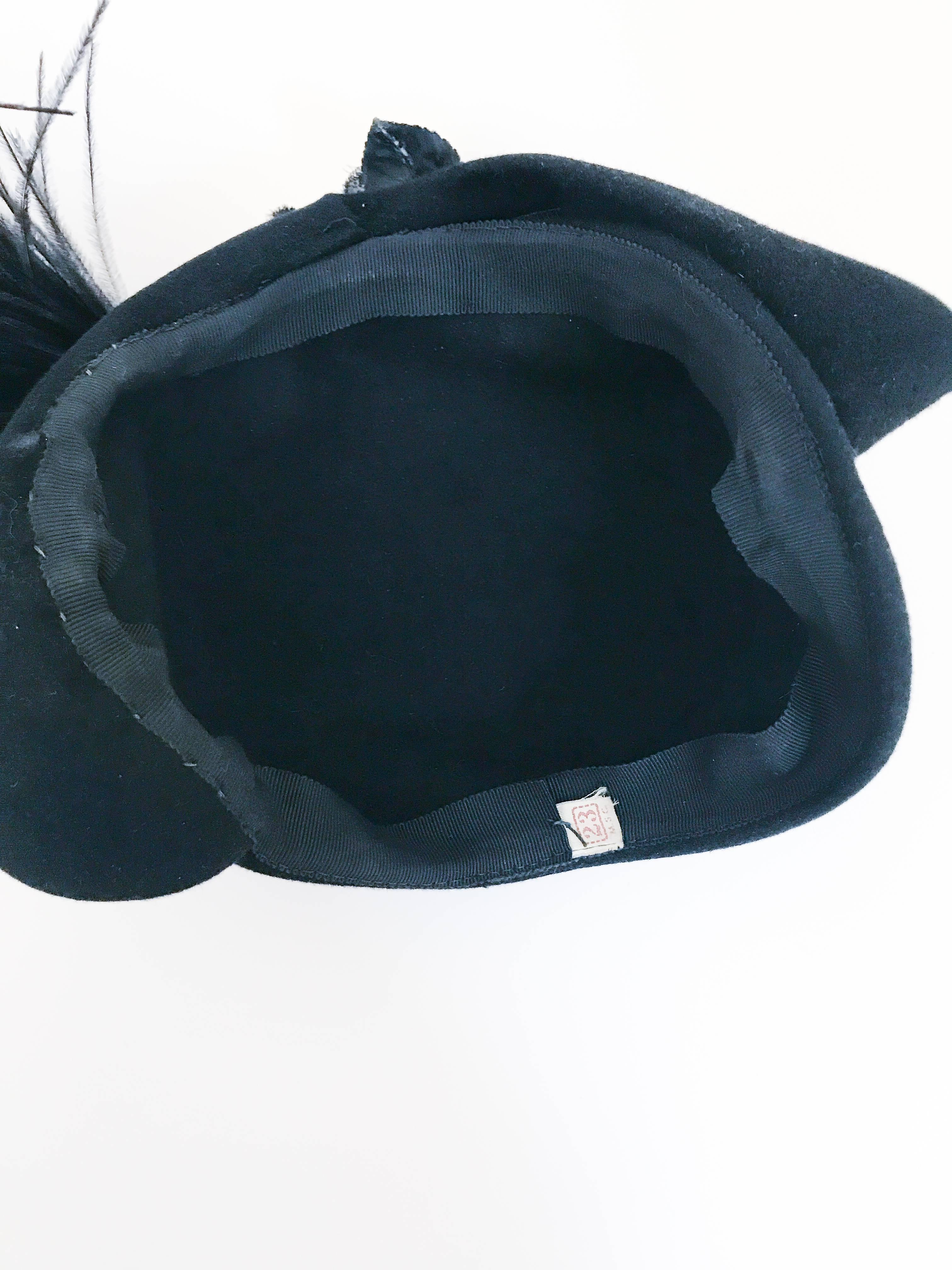 1950s Black Felt hat with Silk/Velvet Flower and Feather Accent 5