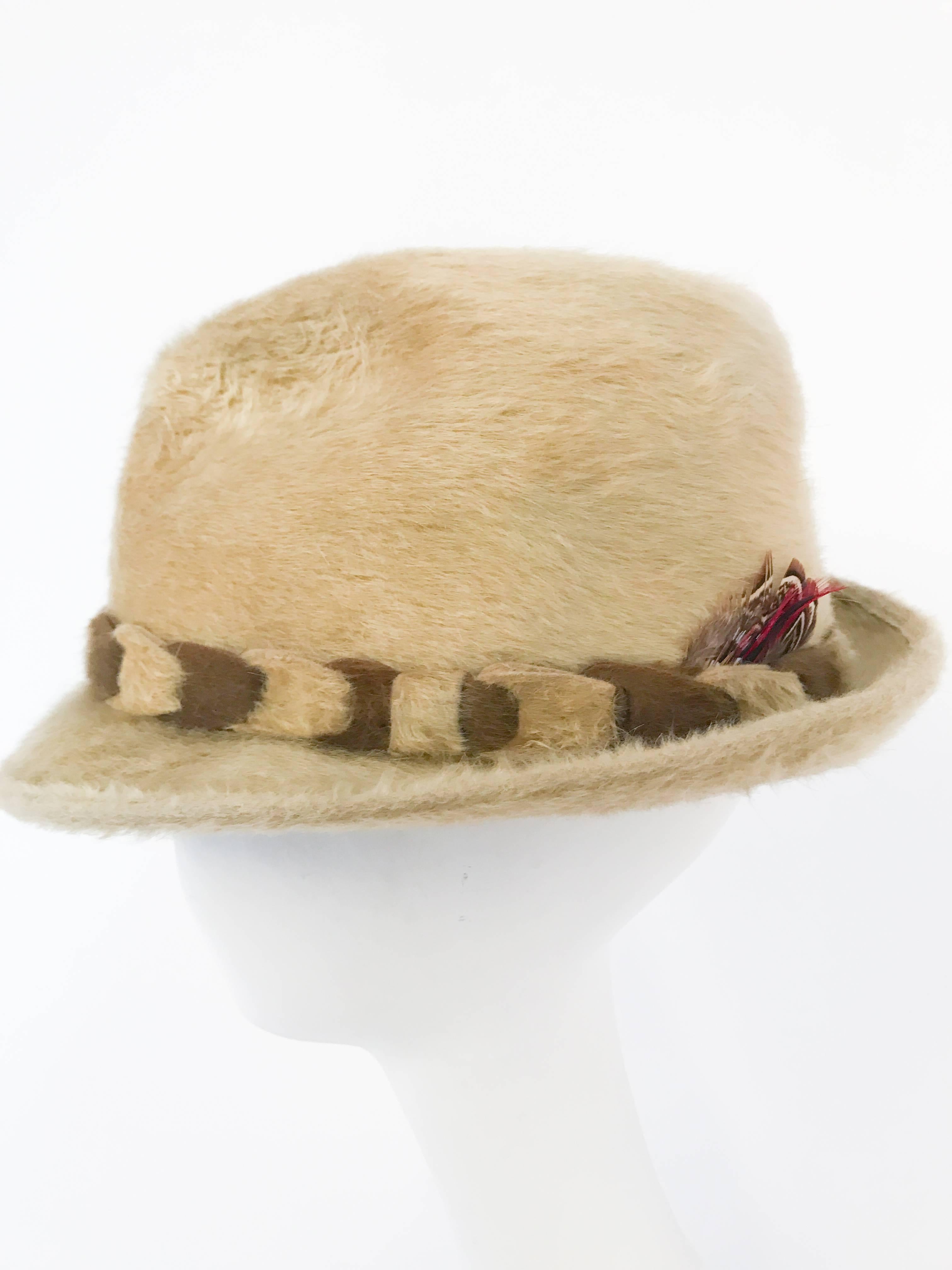 Women's or Men's 1960s Tan Beaver Felt hat with Two-Tone Band For Sale
