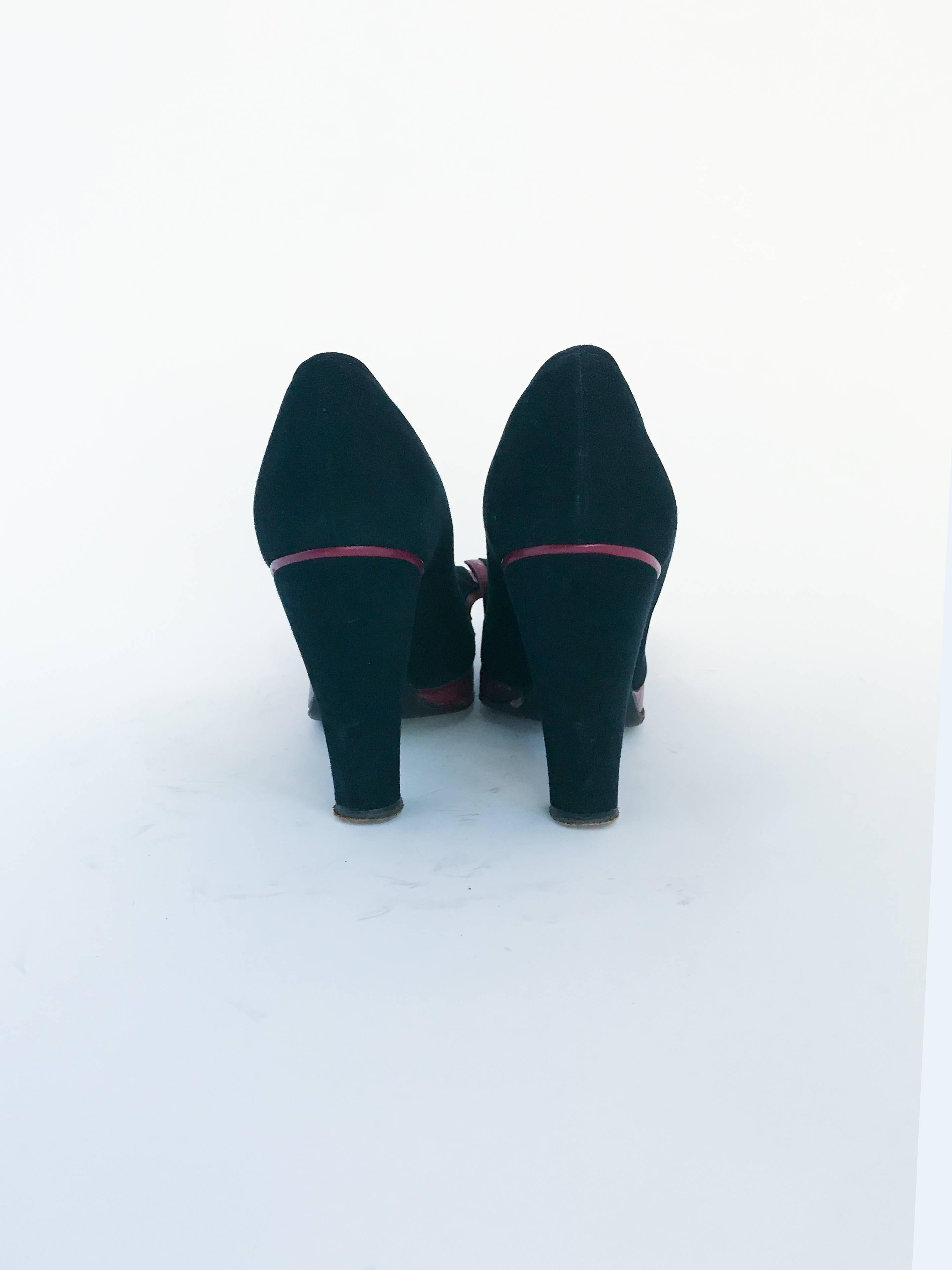 Women's 1930s Black and Red Pumps