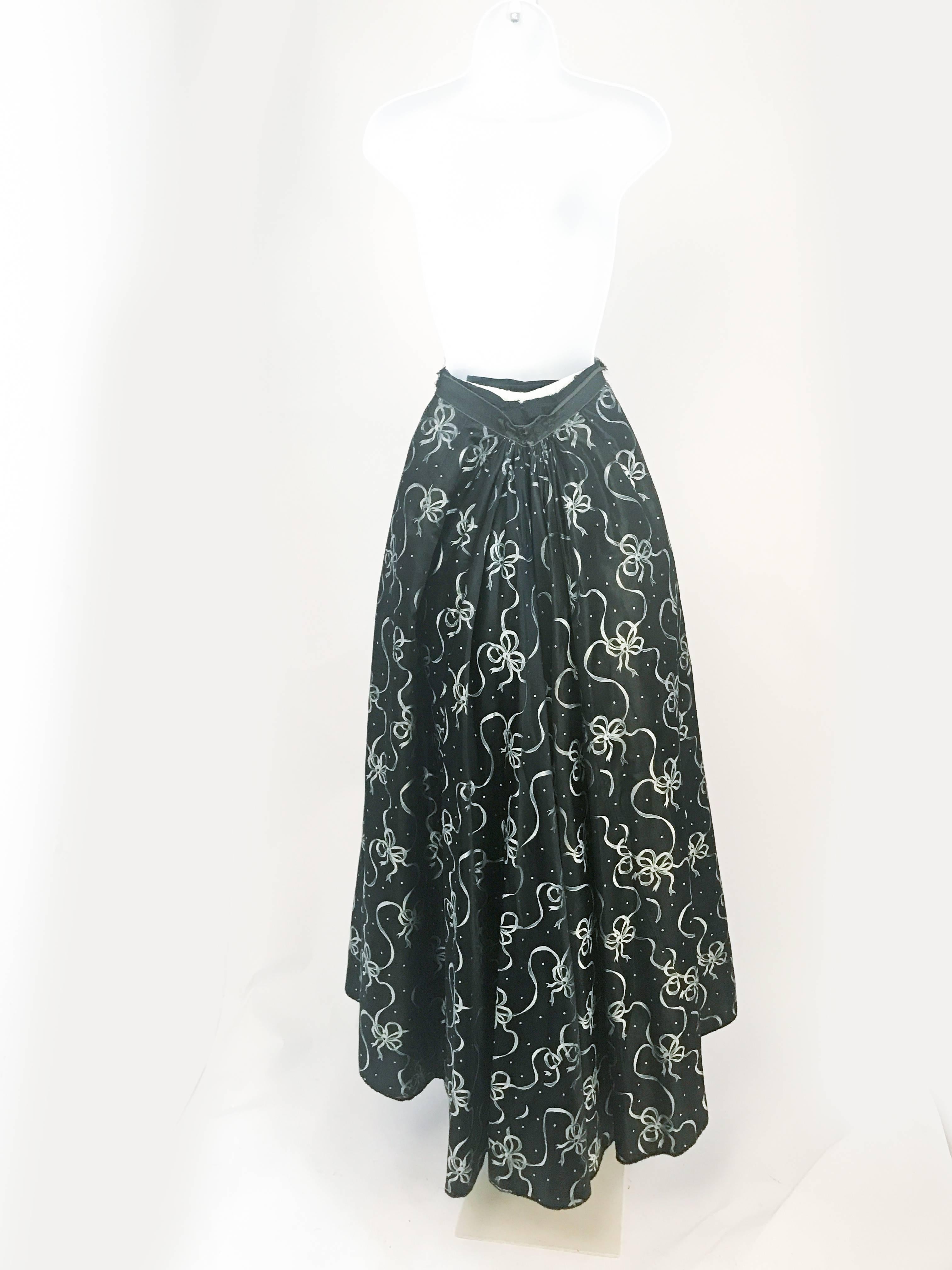 Women's Victorian Jacquard Evening Skirt For Sale
