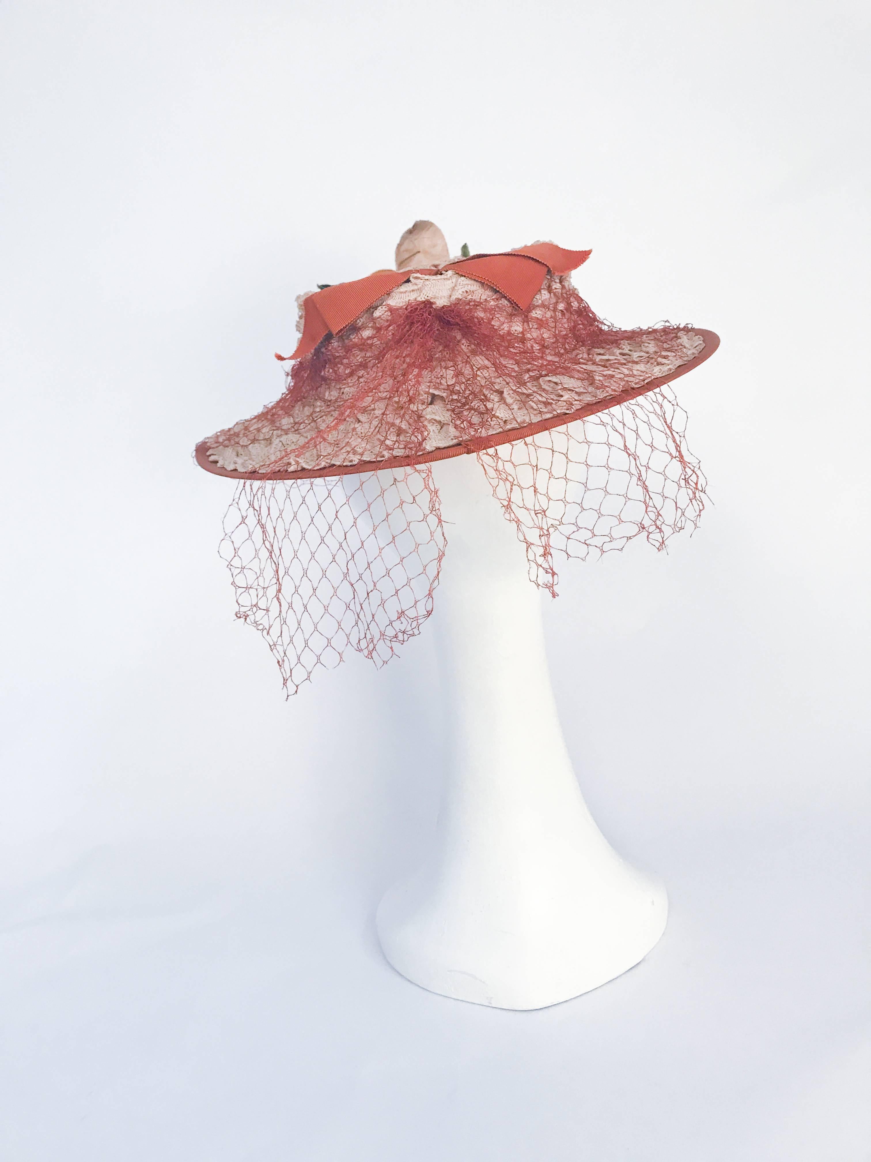 1940s Woven Coated Straw hat with Rust Trim and Velvet Fruit In Good Condition In San Francisco, CA