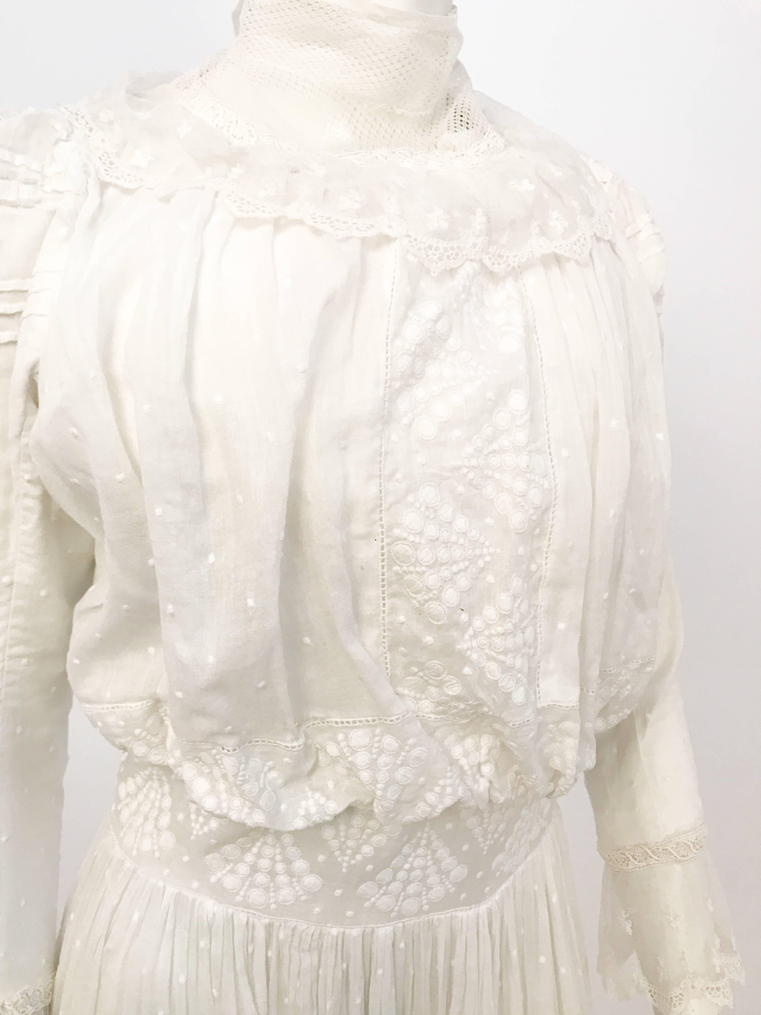 Edwardian White Wedding/Lawn Dress with Lace Details In Good Condition In San Francisco, CA