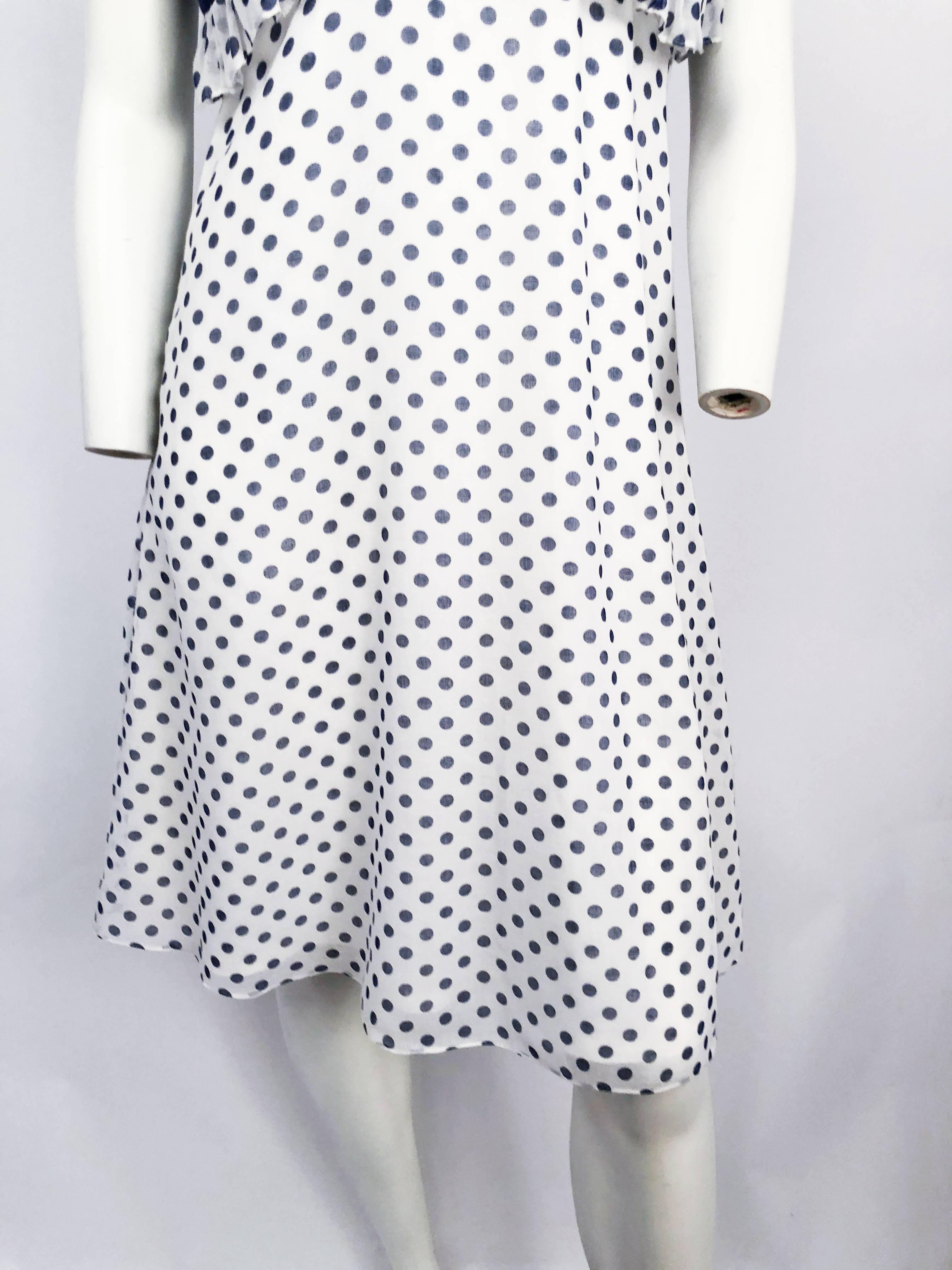 Grigio 1960 Lord & Taylor - Vestito a polacchi bianchi e blu con bolero in vendita