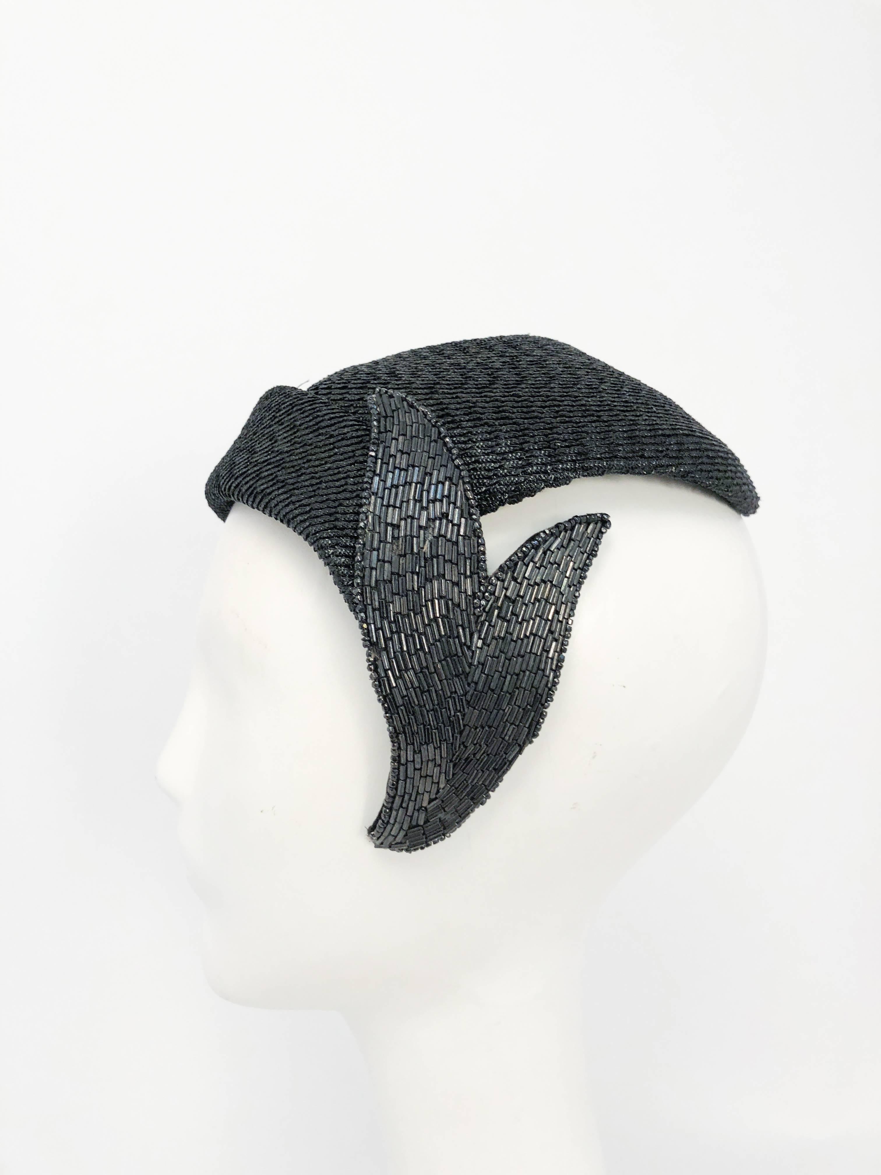 1950s Black Woven Straw Cocktail Hat with Beaded Leaf In Good Condition In San Francisco, CA