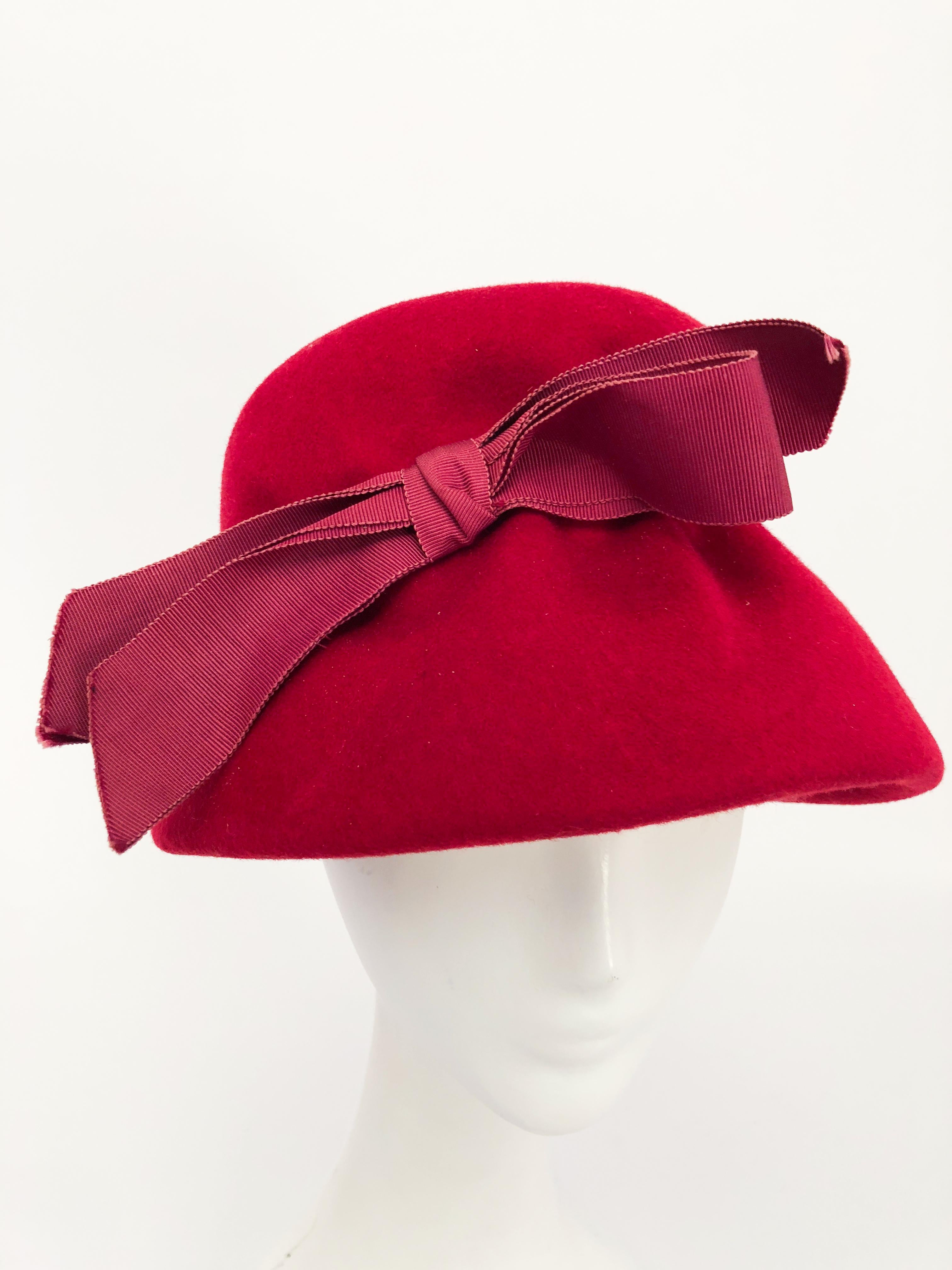 1960s Cranberry Felt Bucket Hat In Good Condition In San Francisco, CA