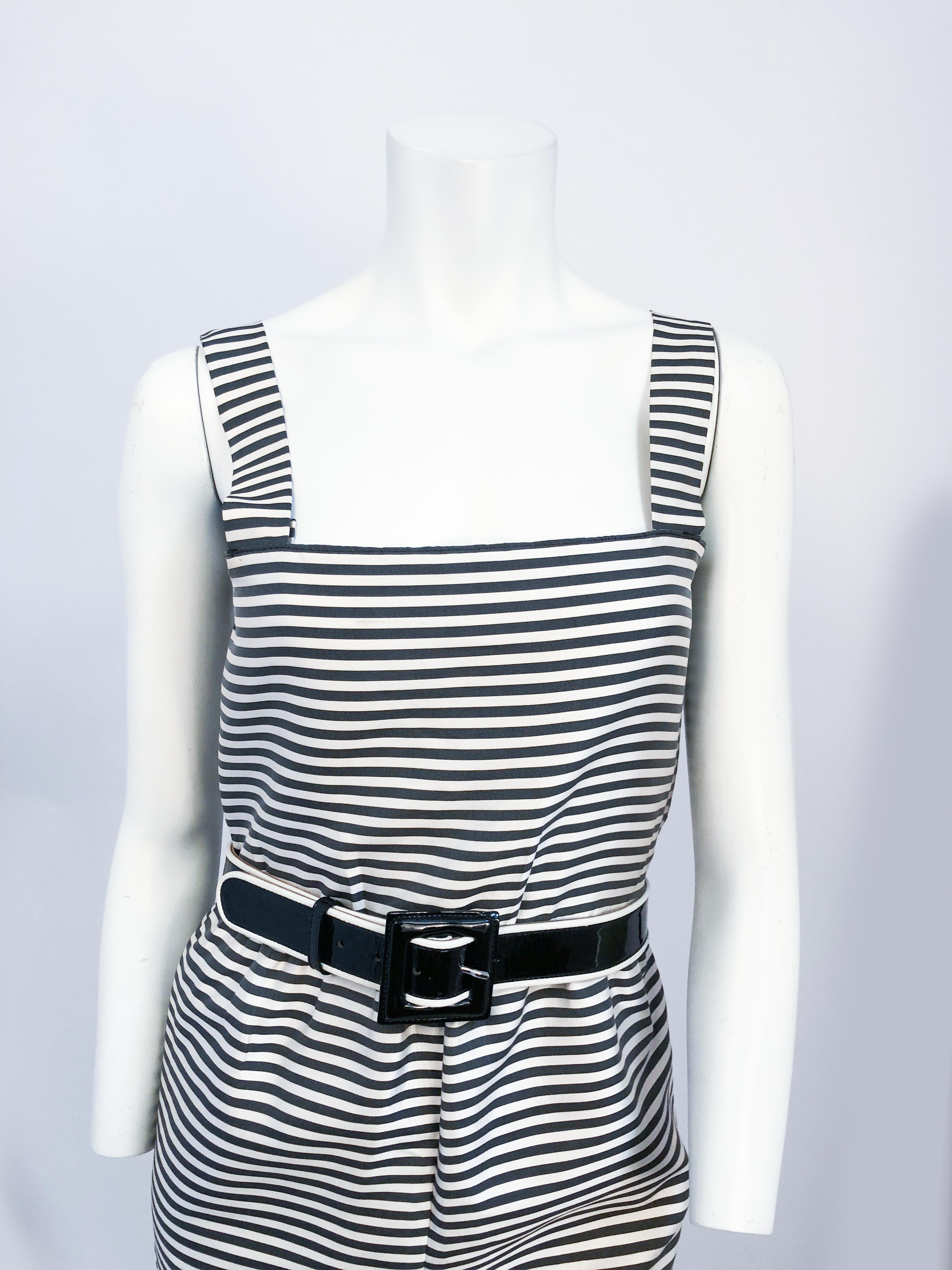 1990s Oscar De La Renta Silk Day Dress. silk striped day dress with enlarged patent leather covered buttons and matching belt.