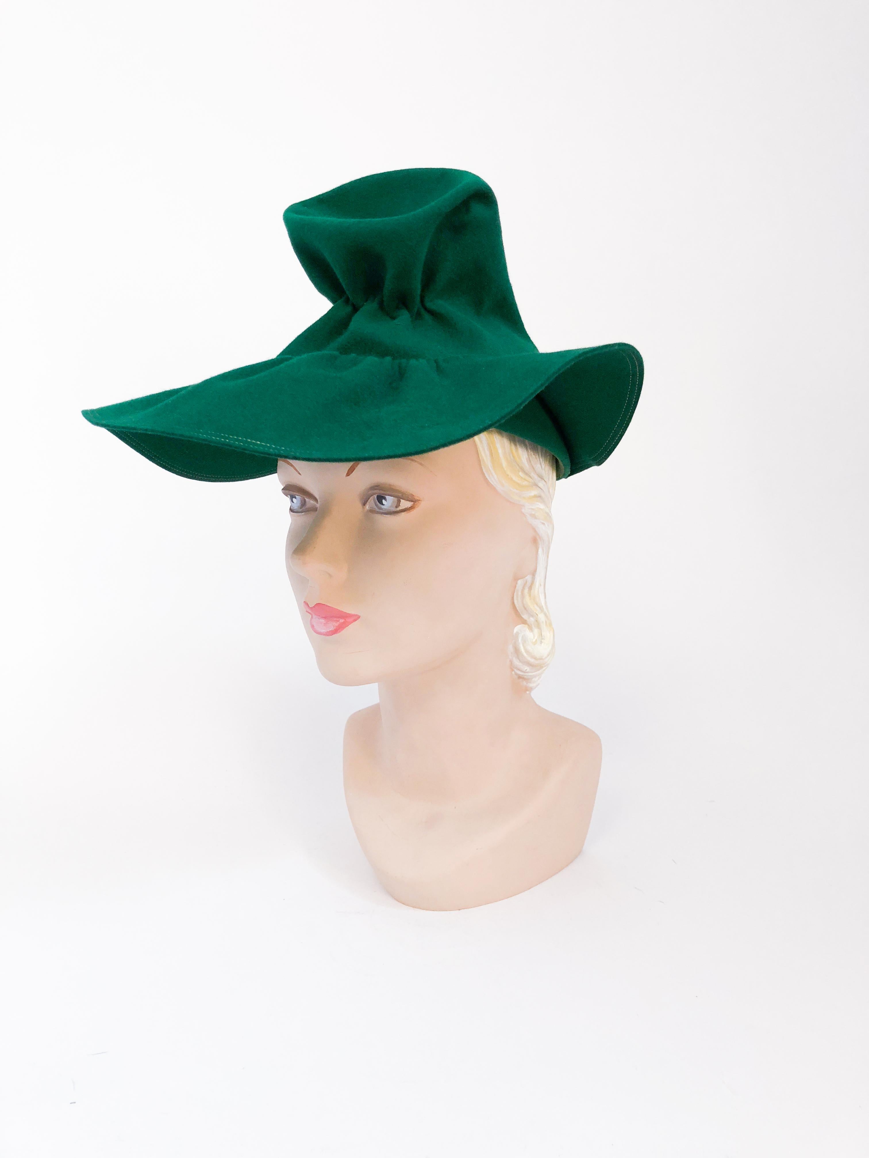 1930s Kelly Green Handmade Beaver Felt Hat. Kelly green handmade hat with gathered brim and crown.