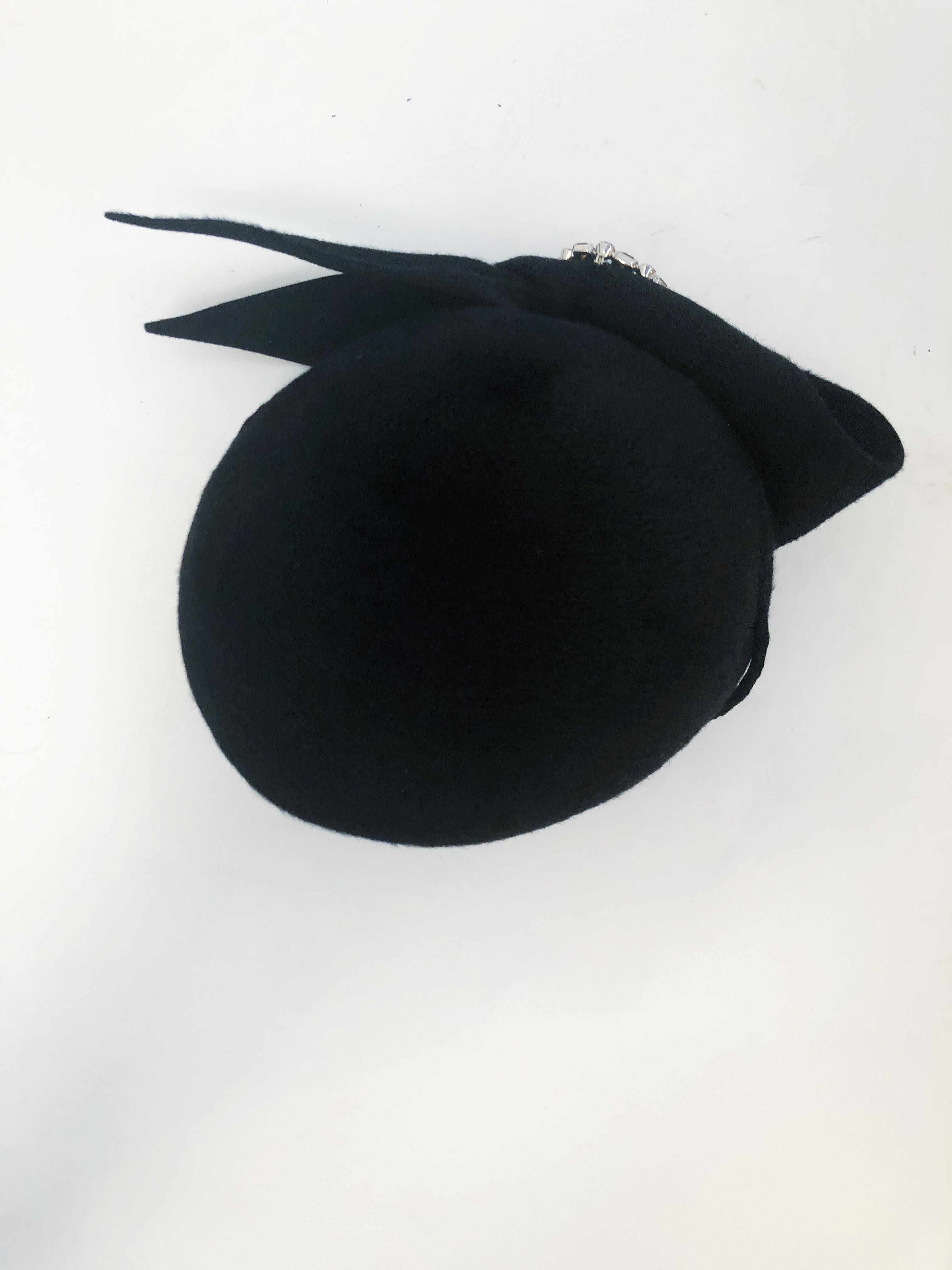 1950s Black Fur Felt Cocktail Hat with Oversized Bow and Rhinestone Accent 2