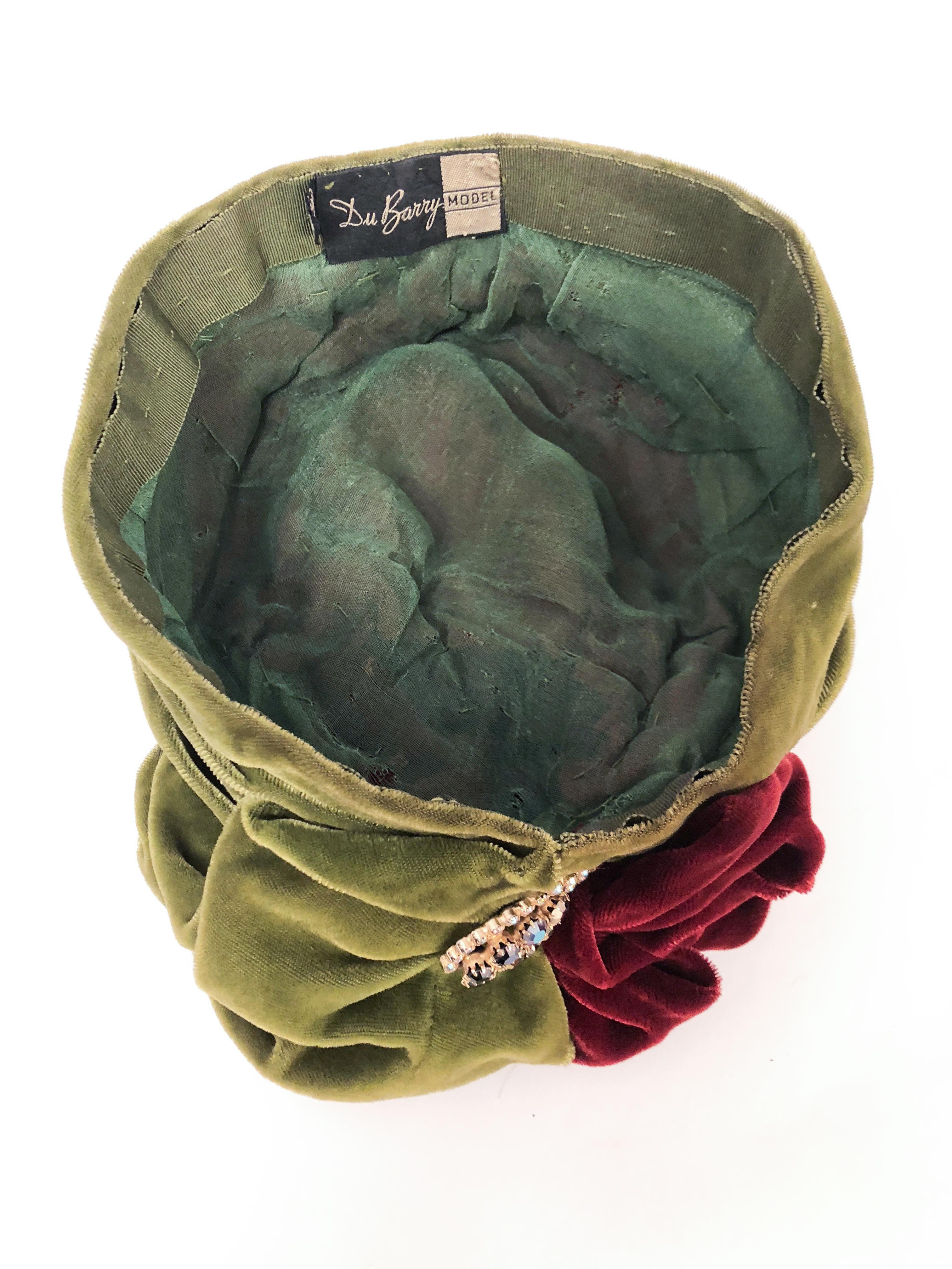 1930s Green and Cranberry Silk Velvet Turban 2