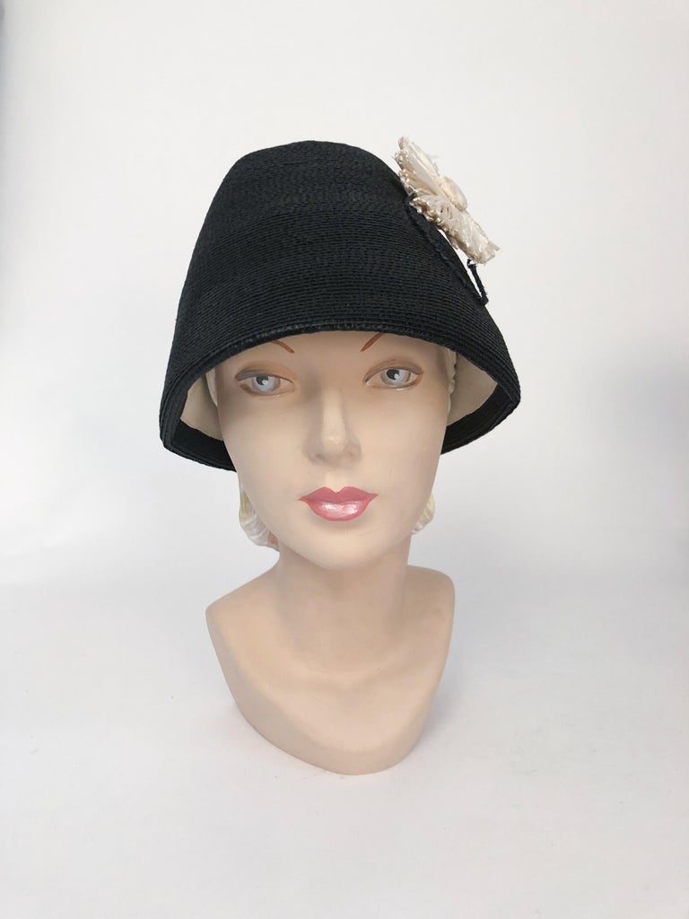 1960s Black Woven Straw Cloche Hat with Decorative Whimsical Daisy at