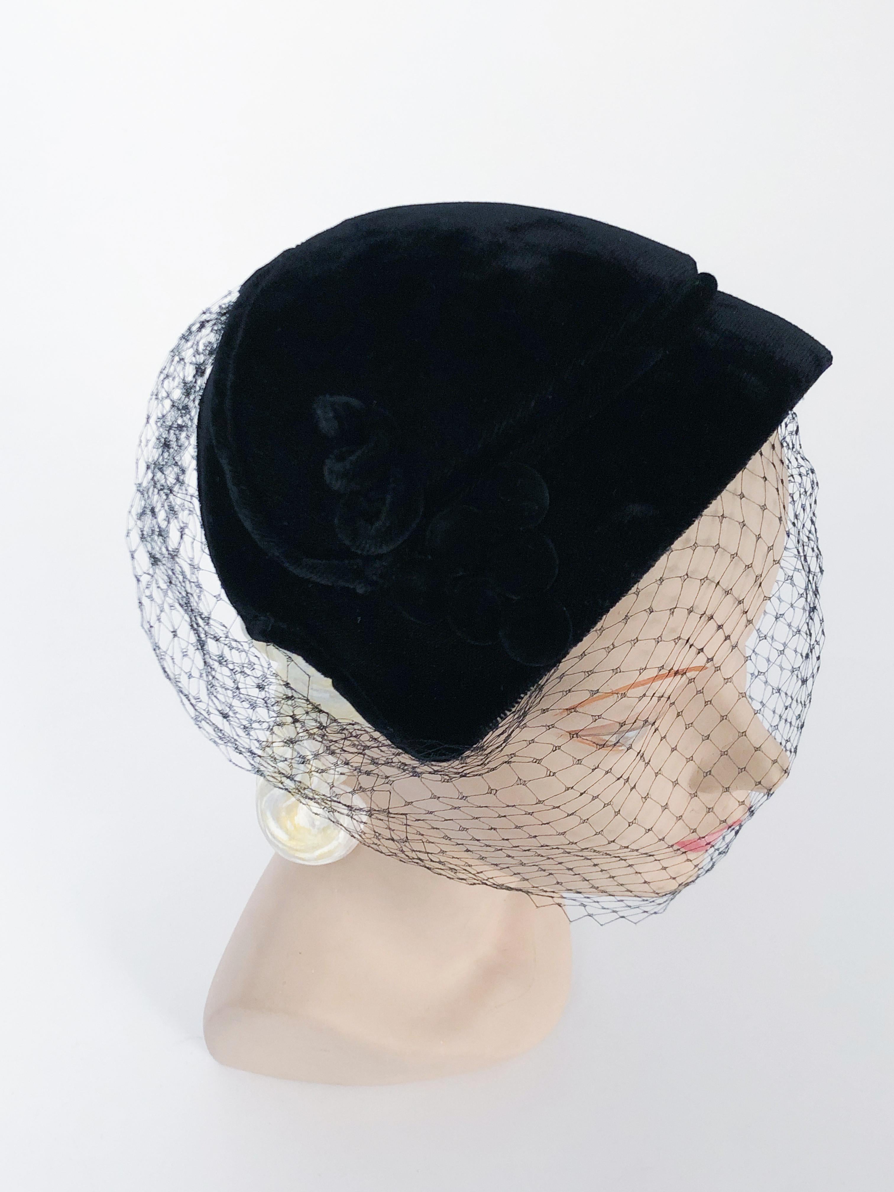 1950s Black Velvet Cocktail Hat with Tie Back Net and handmade grape and vine motif