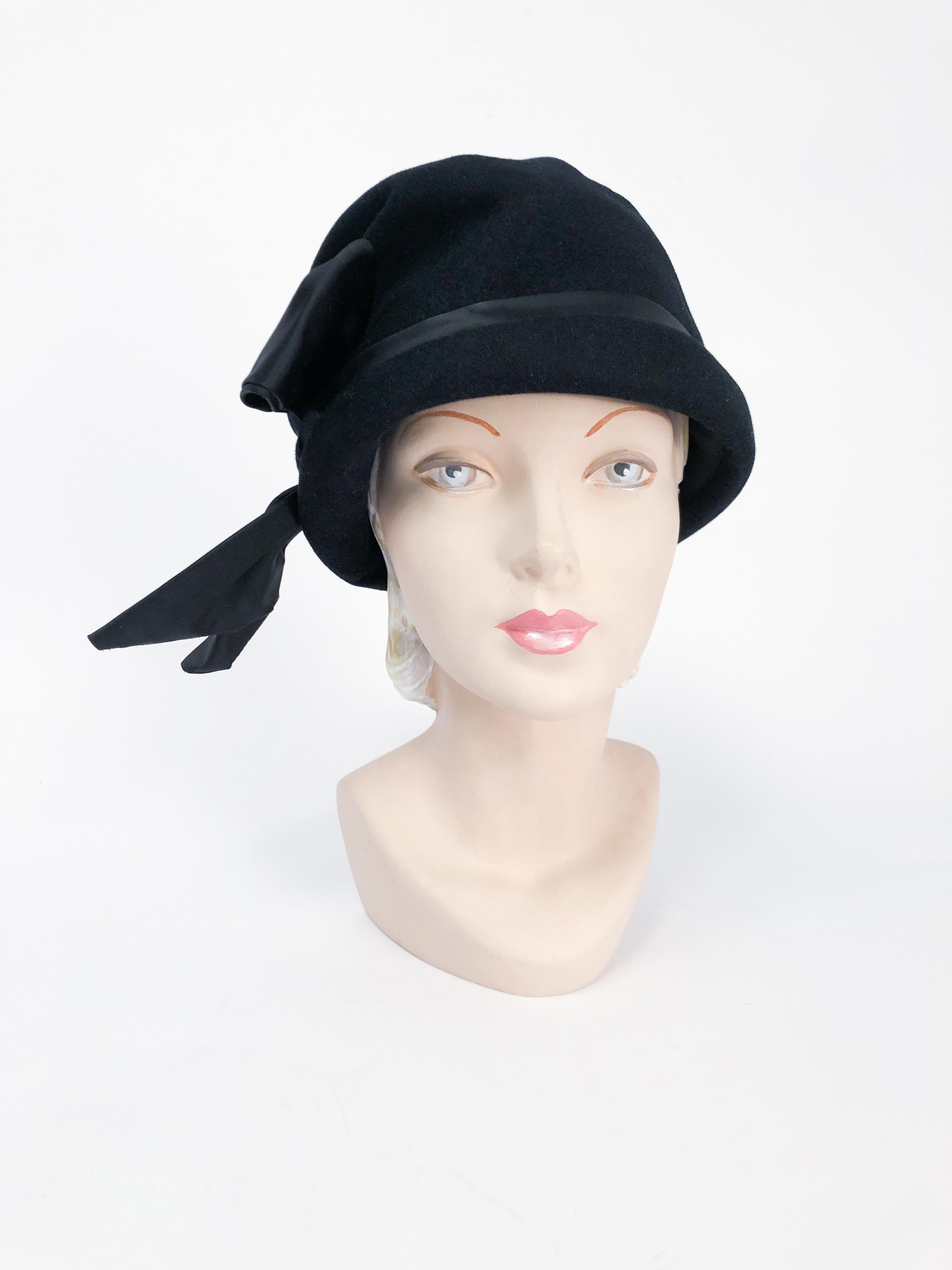 1960s Lilli Black Cashmere Cloche with Satin Charmeuse Bow and Band In Good Condition In San Francisco, CA