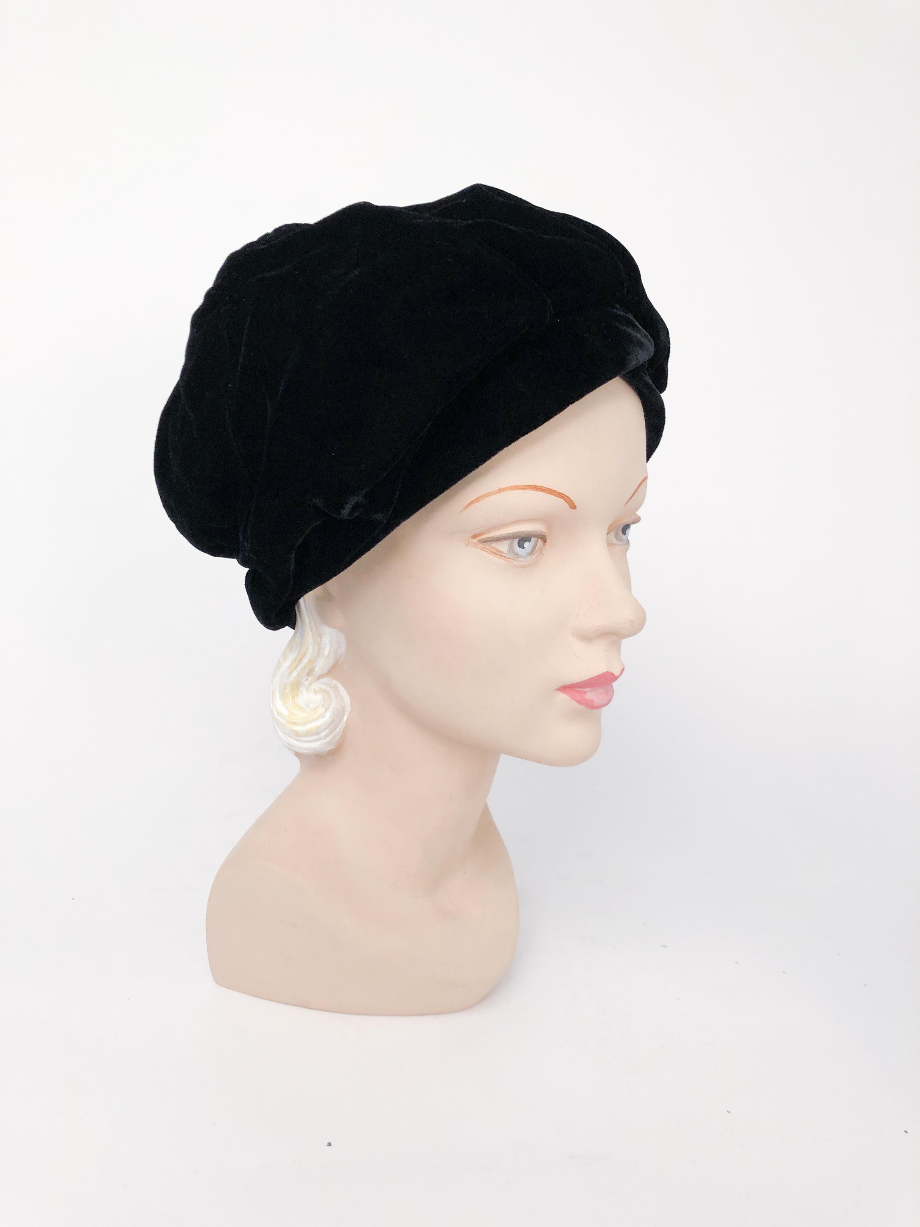 1960s Black Velvet Turban with Mod printed jersey lining