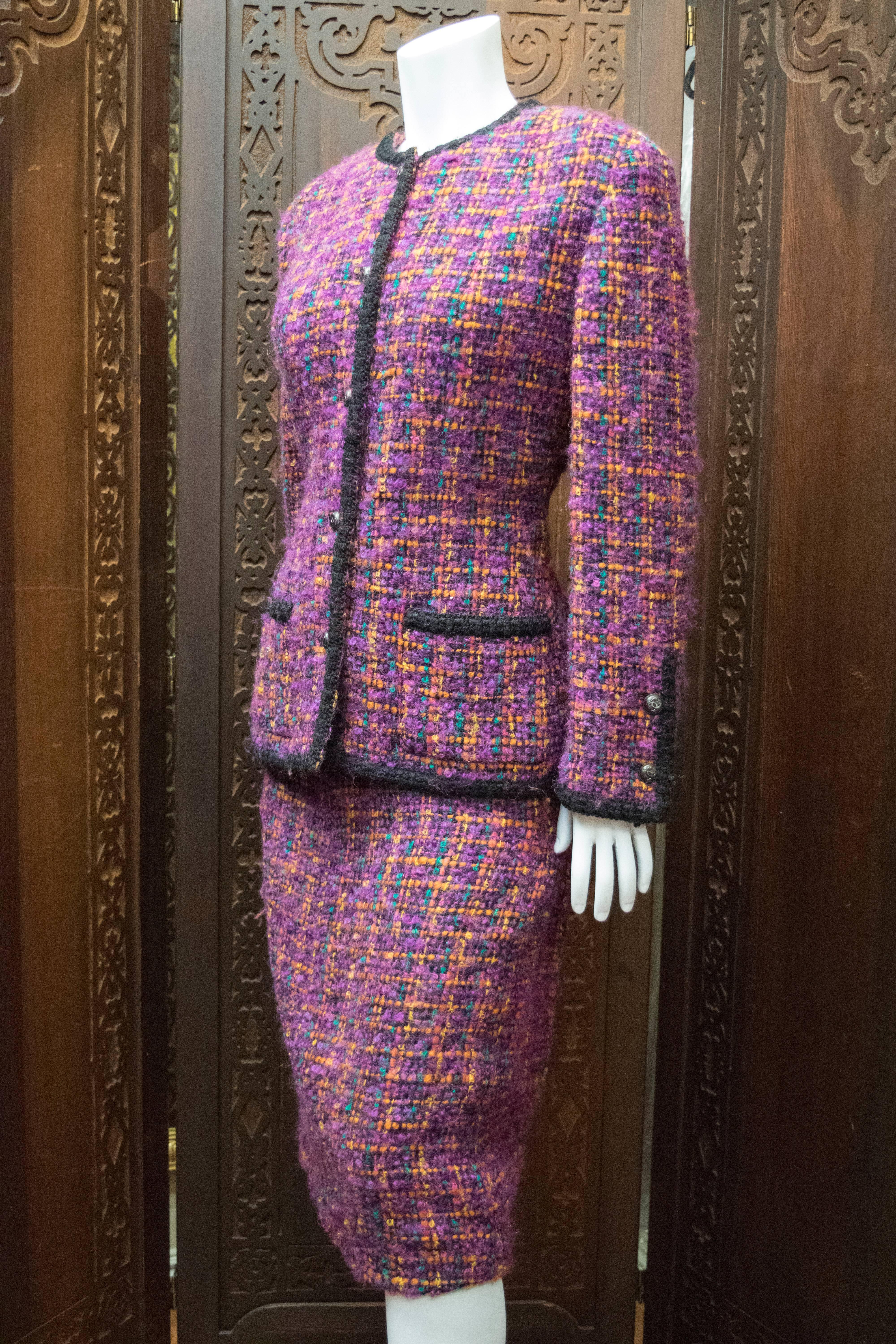 1980er Chanel Zweiteiliger Strickanzug im Zustand „Hervorragend“ in San Francisco, CA