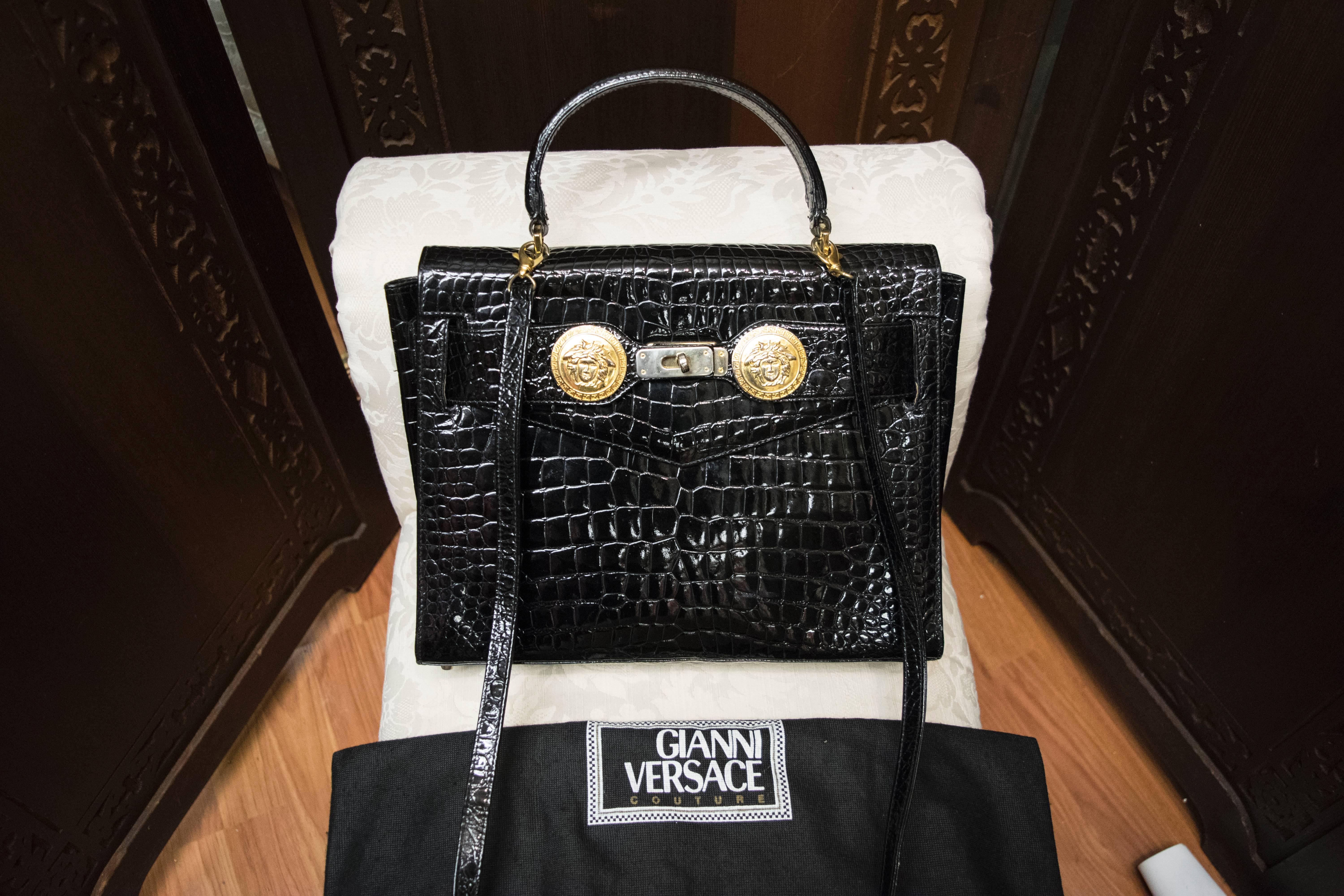 1980s Gianni Versace Embossed Crocodile Handbag 4