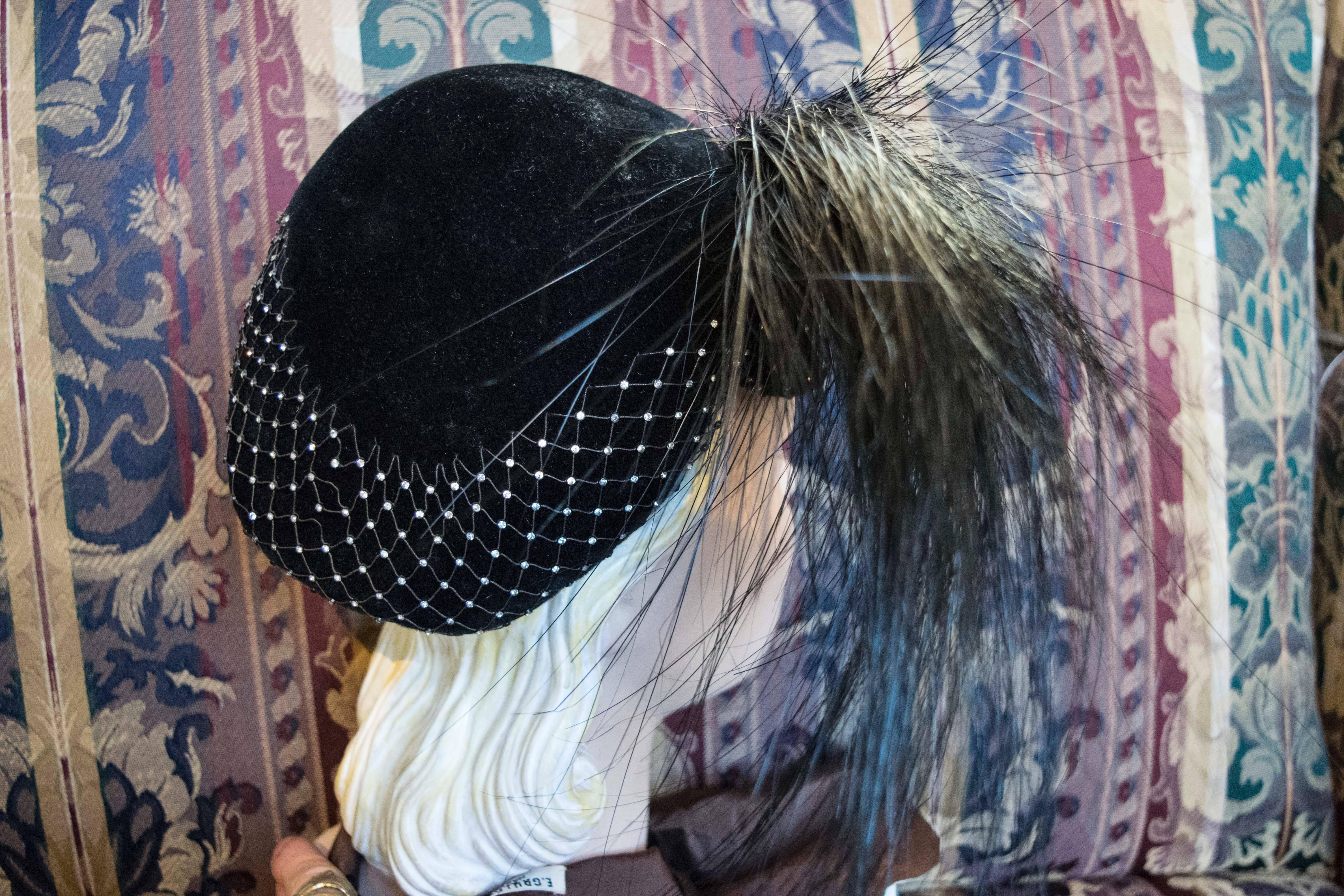 Women's 1950s Black Velvet Cocktail Hat