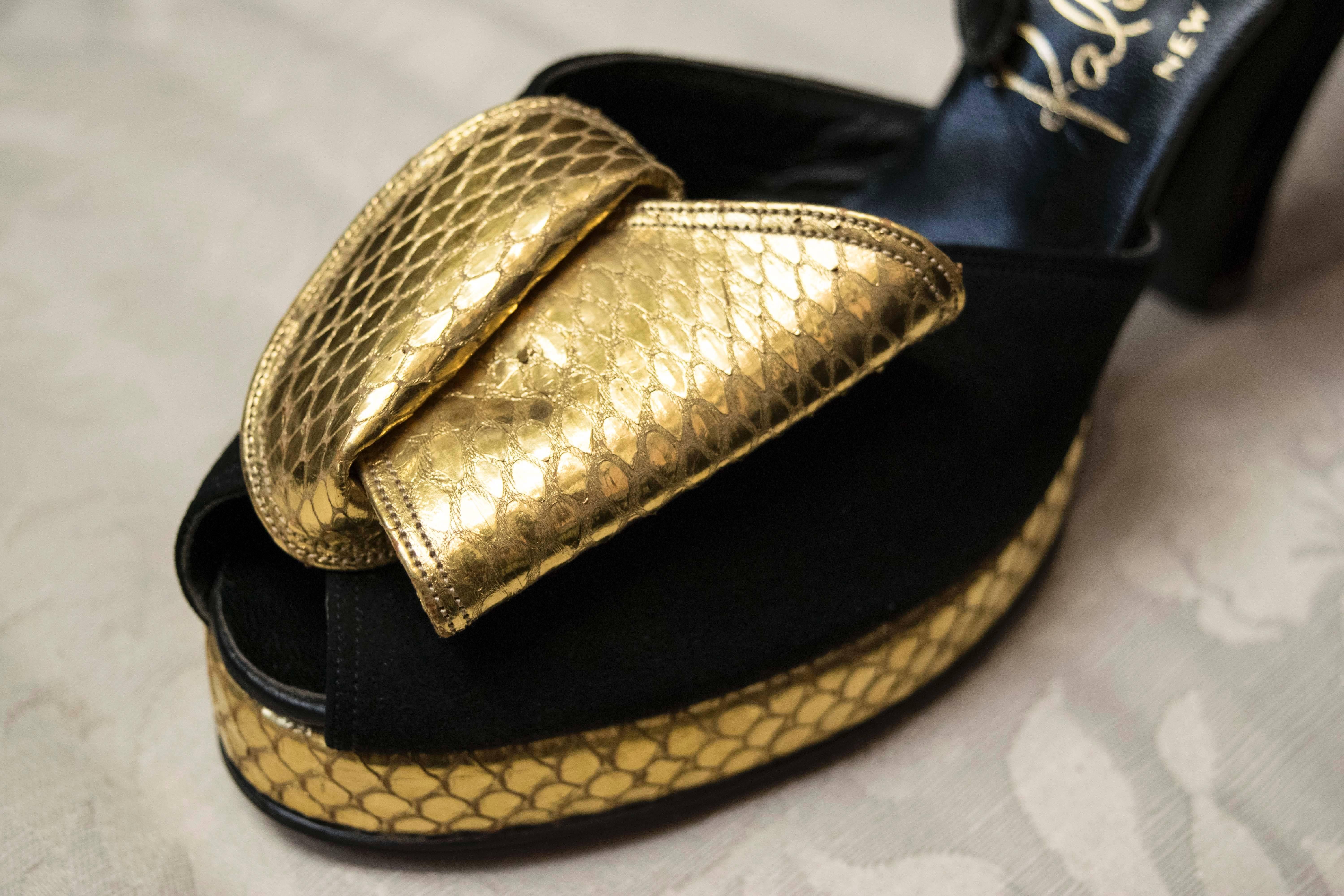 1940s Gold Snakeskin Platform Shoes 1