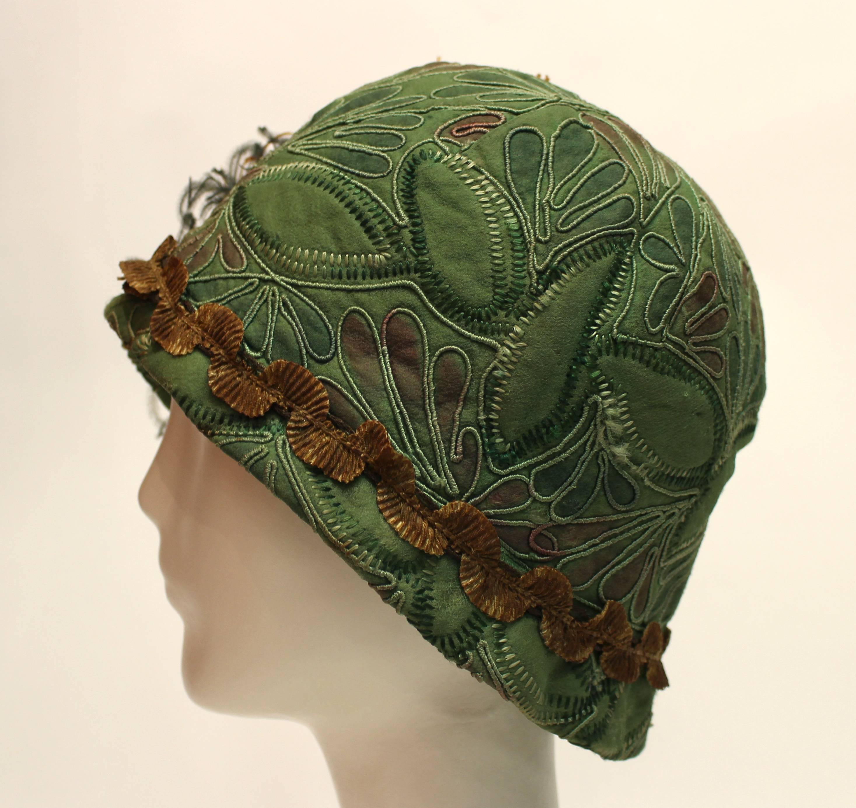 1920s Green Cloche Hat In Good Condition In San Francisco, CA