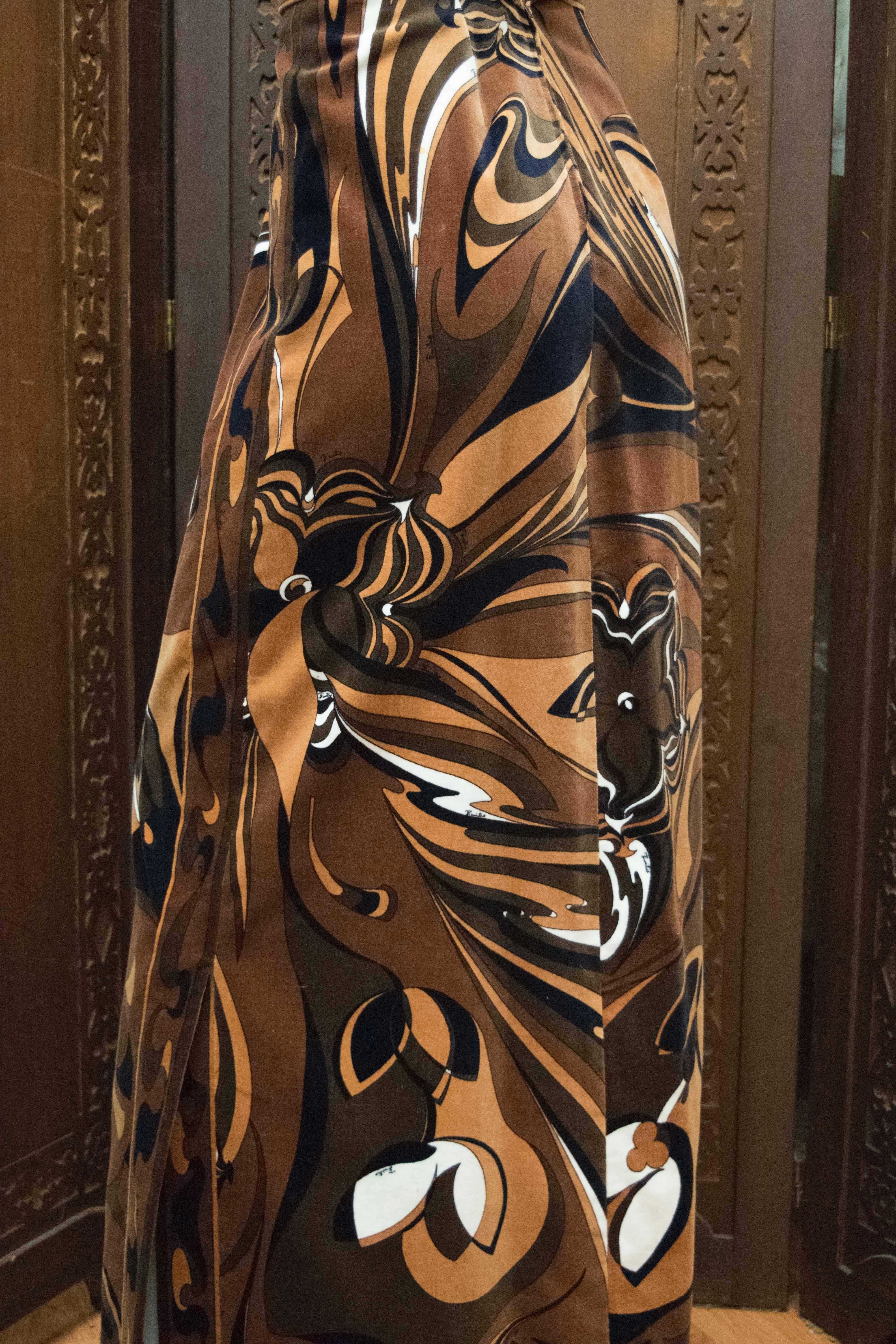 Pucci Velvet Evening Skirt In Excellent Condition For Sale In San Francisco, CA