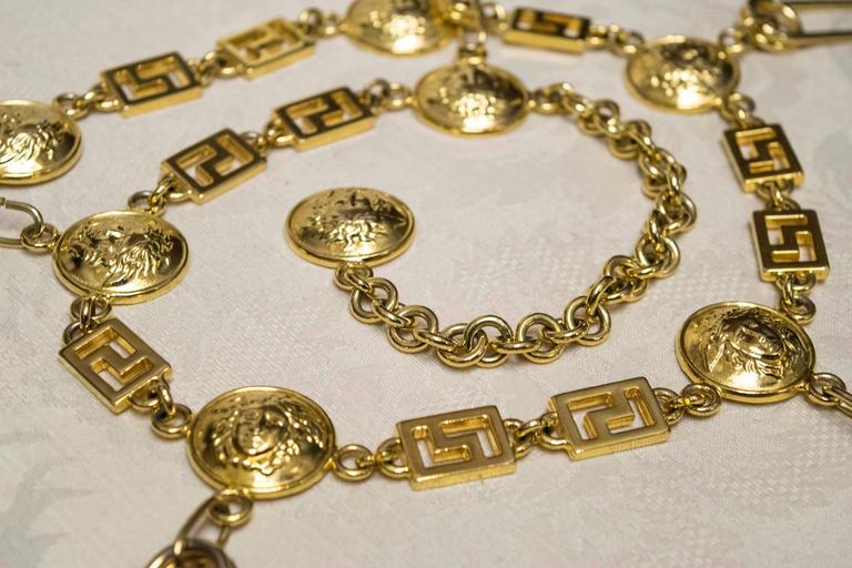 Gianni Versace Gold Toned Chain Belt Iconic Medusas and Safety Pins at  1stDibs | versace gold belt chain, vintage versace chain belt, vintage  versace gold chain belt
