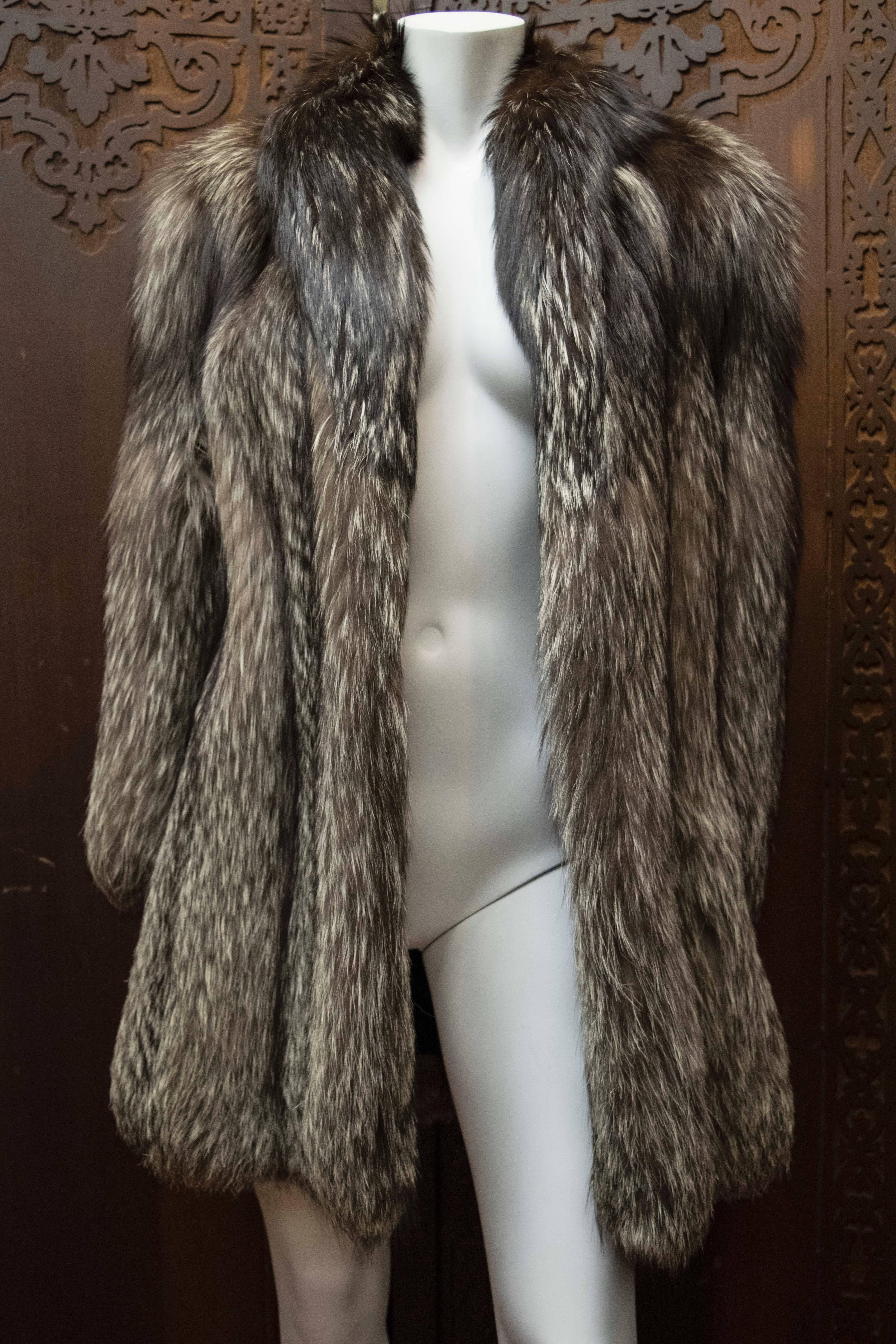 Women's 1940s Silver Fox Fur Coat