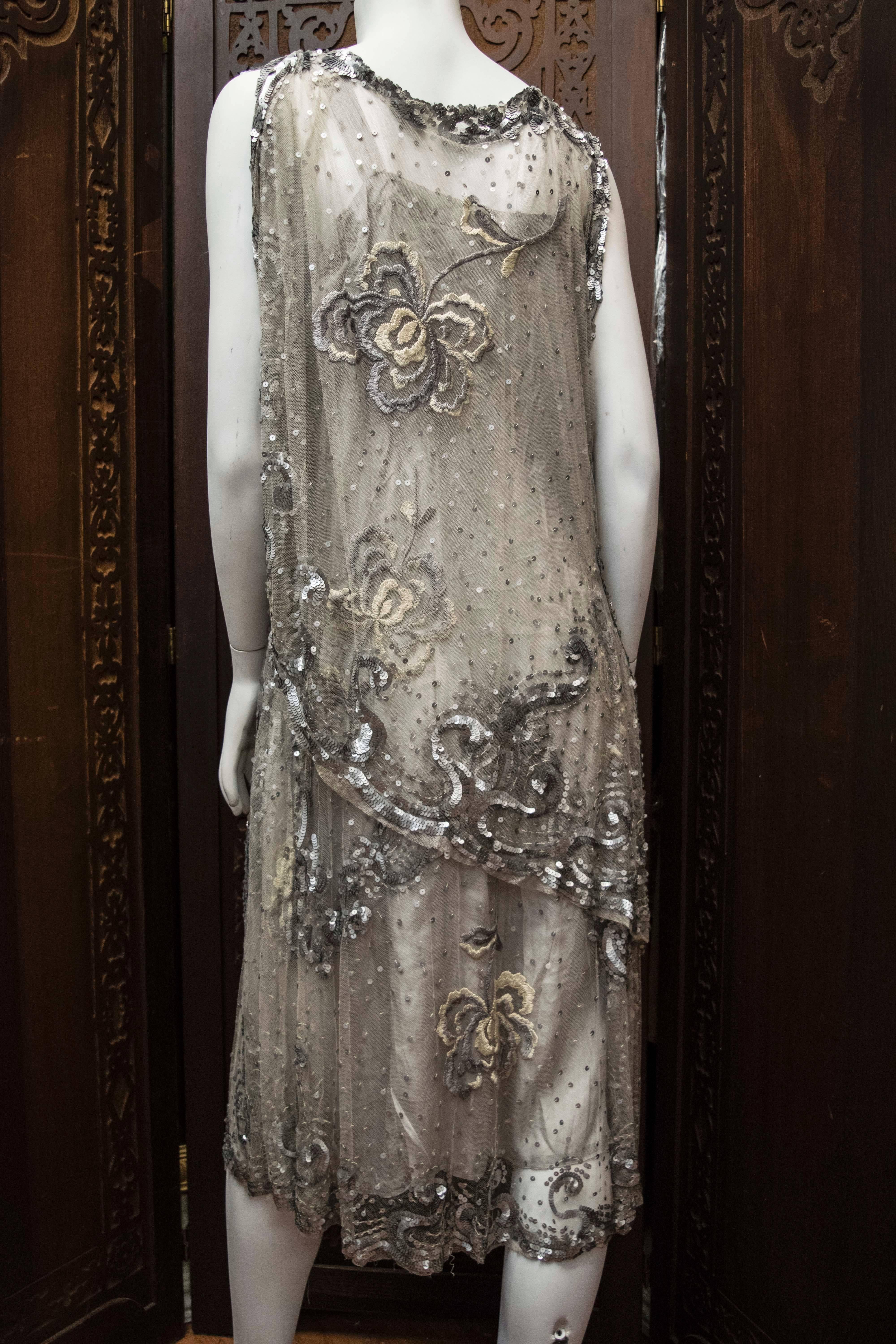 1920s Silver Lace Sequinned Dress 2