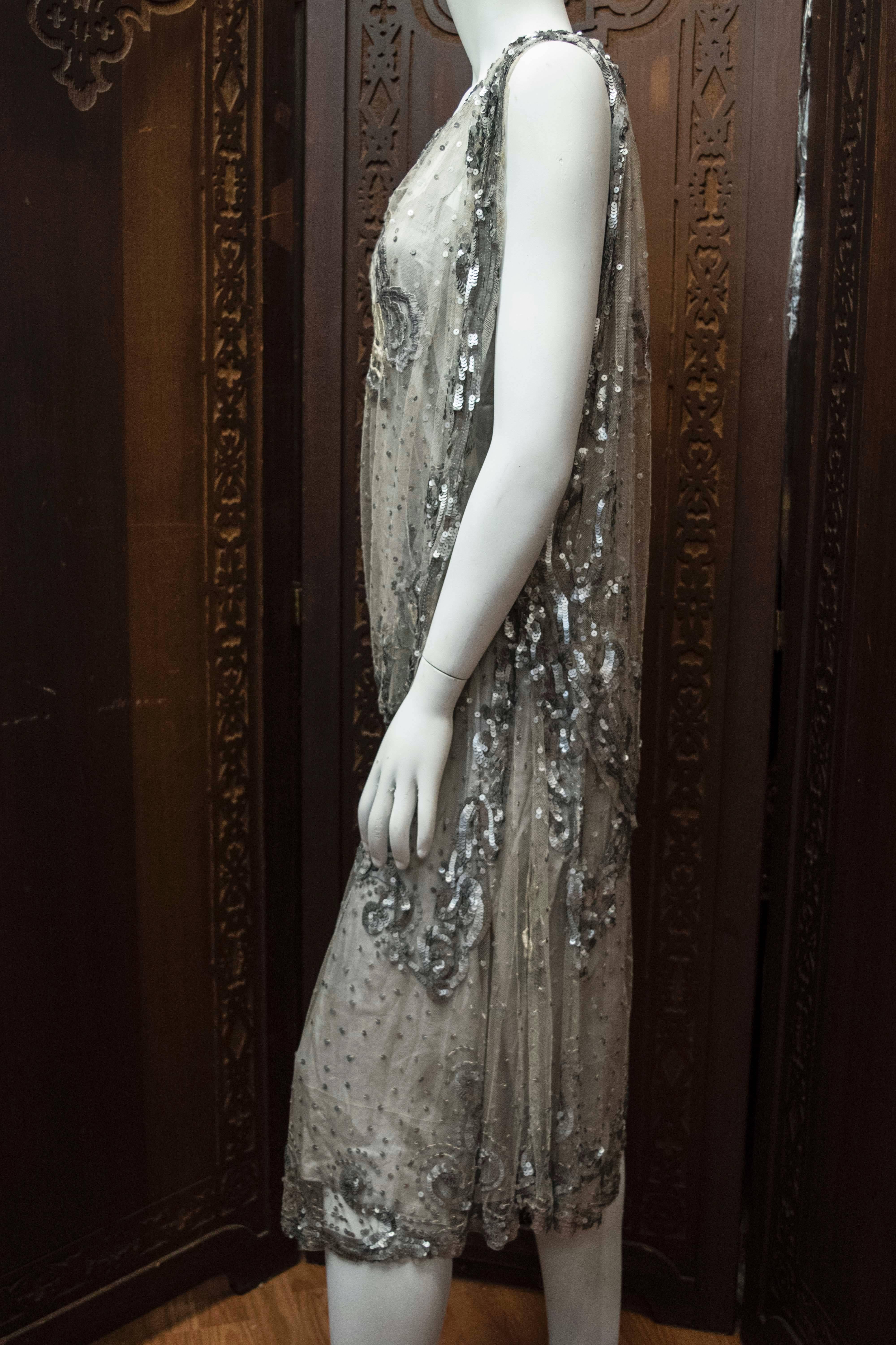 1920s Silver Lace Sequinned Dress 3